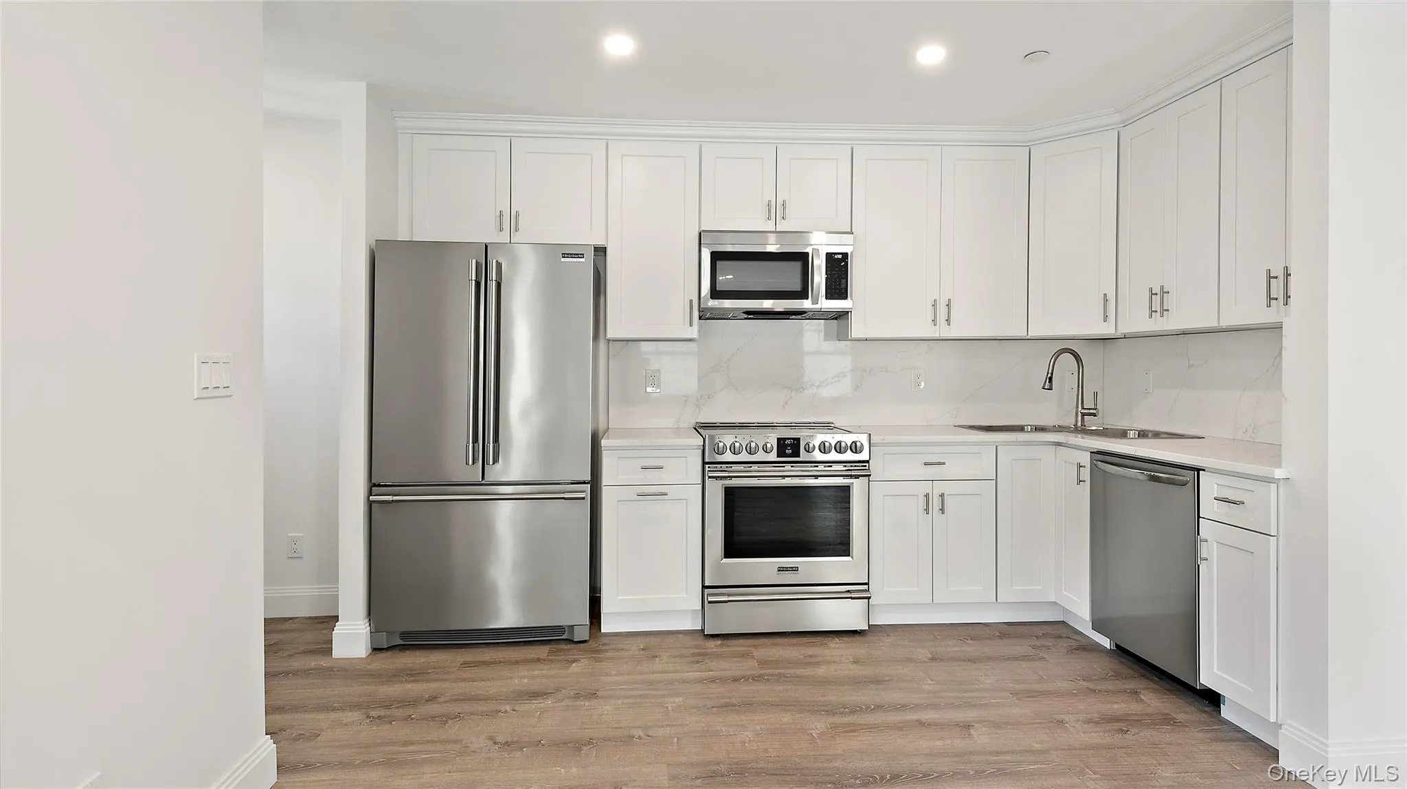 33 Devoe Street, Greenburgh, NY, 2 Bedrooms Bedrooms, 3 Rooms Rooms,1 BathroomBathrooms,Residential Lease,For Rent,Devoe,0,988476 33 Devoe Street, Greenburgh, NY, 2 Bedrooms Bedrooms, 3 Rooms Rooms,1 BathroomBathrooms,Residential Lease,For Rent,Devoe,0,988476