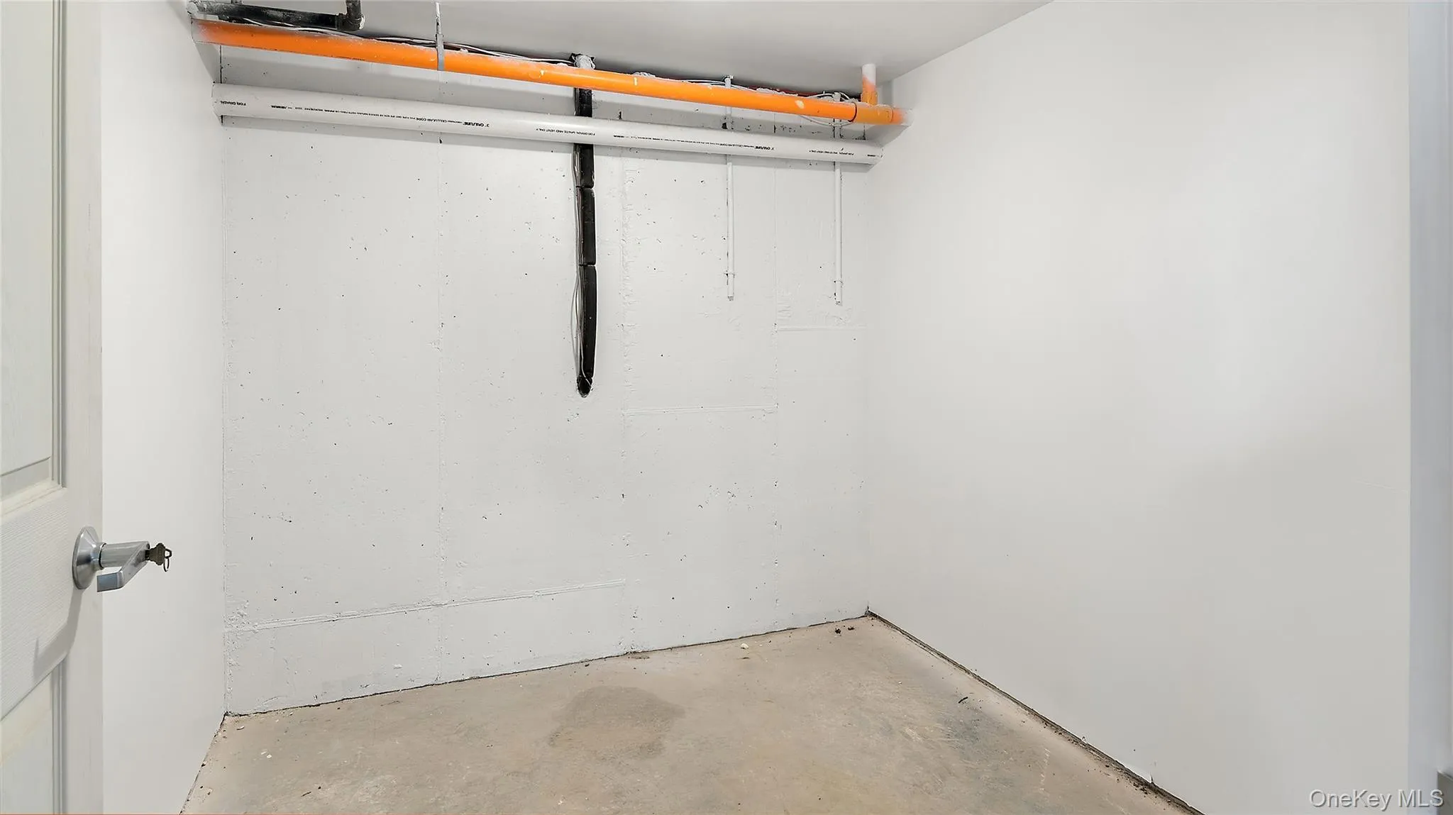 Full size storage unit in the garage level Full size storage unit in the garage level