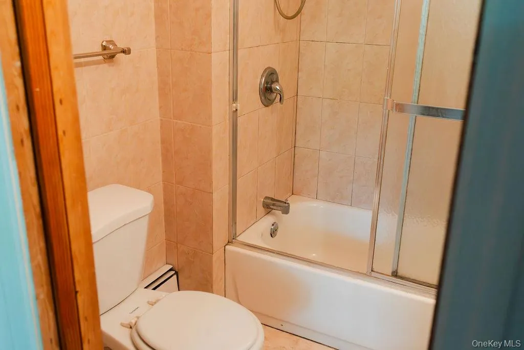 Downstairs full bathroom. Downstairs full bathroom.