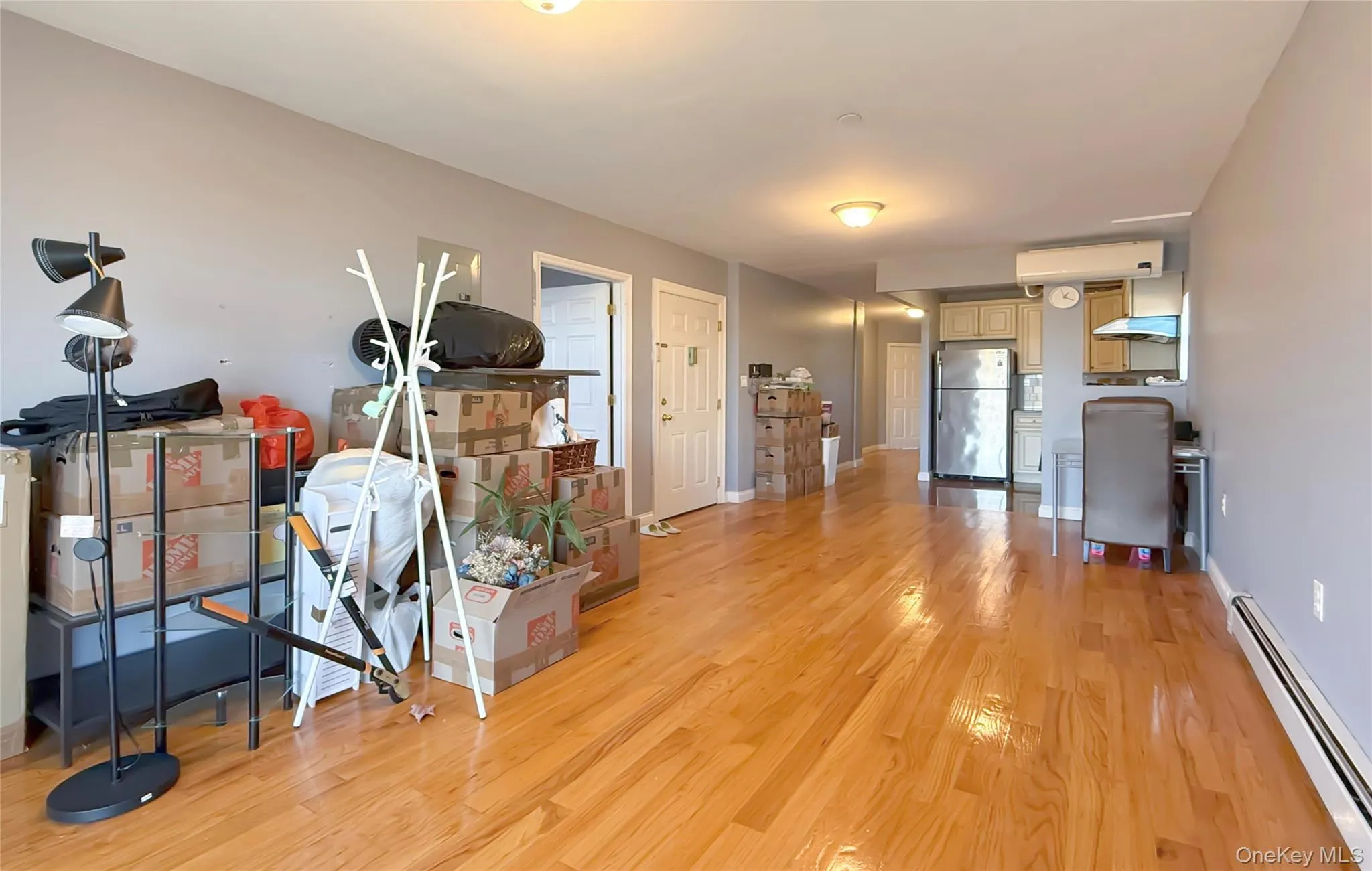 71-24 163rd Street, New York, NY, 3 Bedrooms Bedrooms, 6 Rooms Rooms,2 BathroomsBathrooms,Residential Lease,For Rent,163rd,0,988505 71-24 163rd Street, New York, NY, 3 Bedrooms Bedrooms, 6 Rooms Rooms,2 BathroomsBathrooms,Residential Lease,For Rent,163rd,0,988505