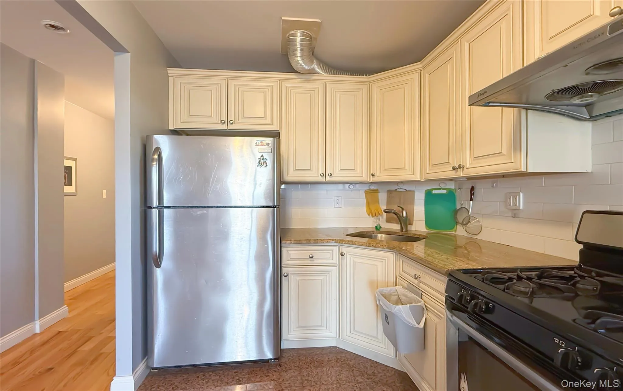 71-24 163rd Street, New York, NY, 3 Bedrooms Bedrooms, 6 Rooms Rooms,2 BathroomsBathrooms,Residential Lease,For Rent,163rd,0,988505 71-24 163rd Street, New York, NY, 3 Bedrooms Bedrooms, 6 Rooms Rooms,2 BathroomsBathrooms,Residential Lease,For Rent,163rd,0,988505