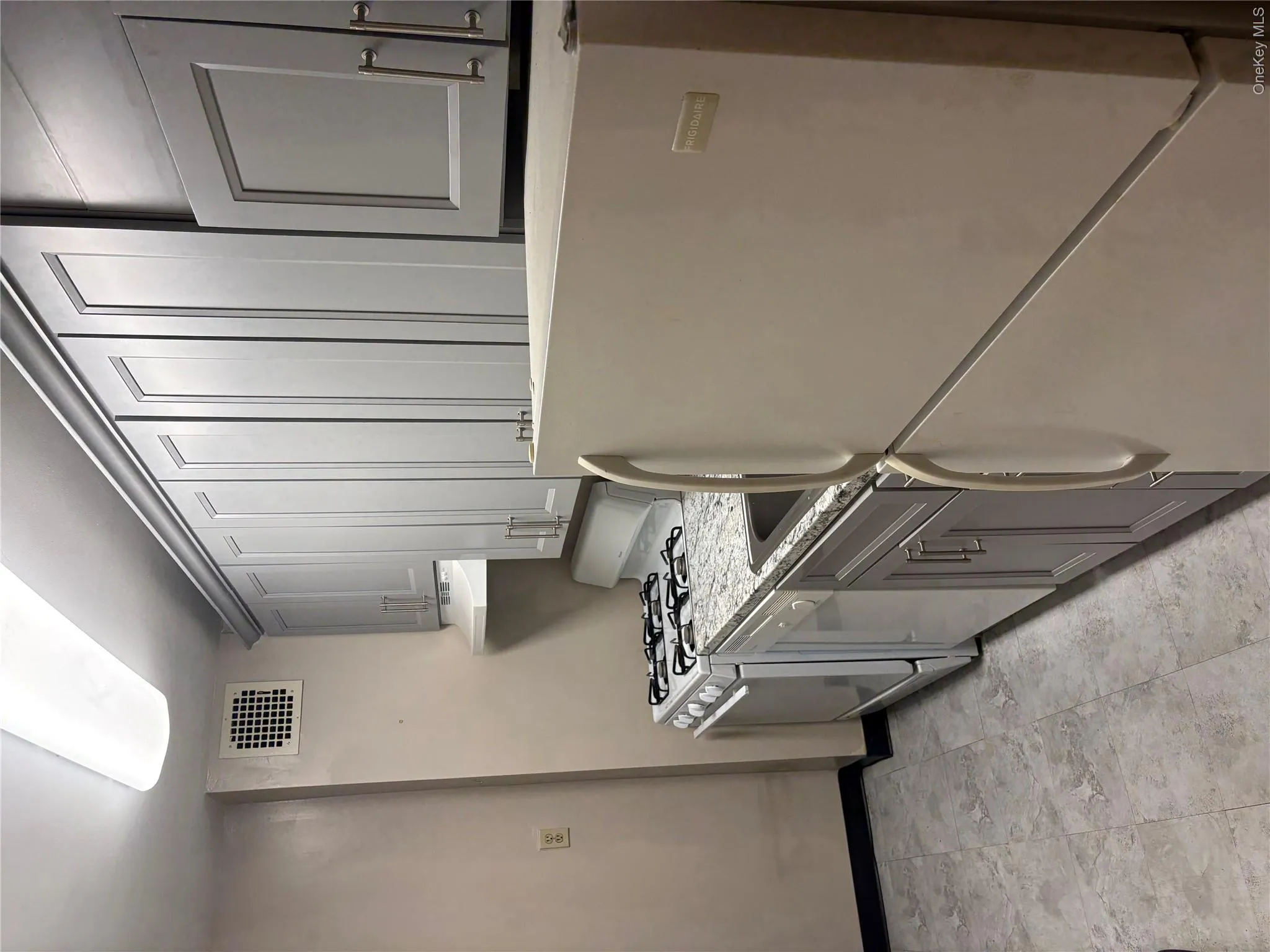 101 Clinton Avenue, Hempstead, NY, 1 Bedroom Bedrooms, 3 Rooms Rooms,1 BathroomBathrooms,Residential Lease,For Rent,Clinton,0,988512 101 Clinton Avenue, Hempstead, NY, 1 Bedroom Bedrooms, 3 Rooms Rooms,1 BathroomBathrooms,Residential Lease,For Rent,Clinton,0,988512