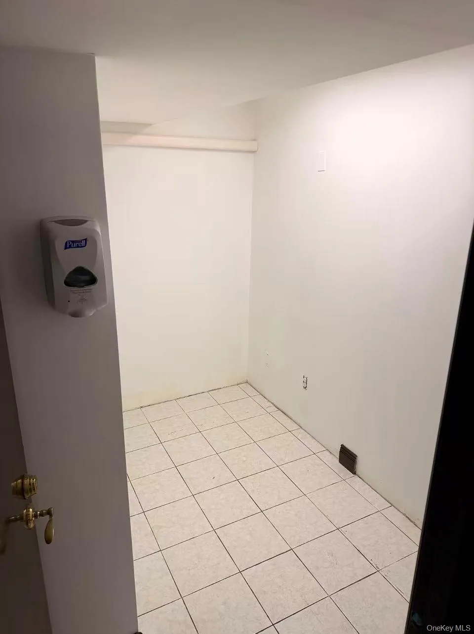55-12 Main Street, New York, NY, ,Commercial Lease,For Rent,Main,0,988526 55-12 Main Street, New York, NY, ,Commercial Lease,For Rent,Main,0,988526