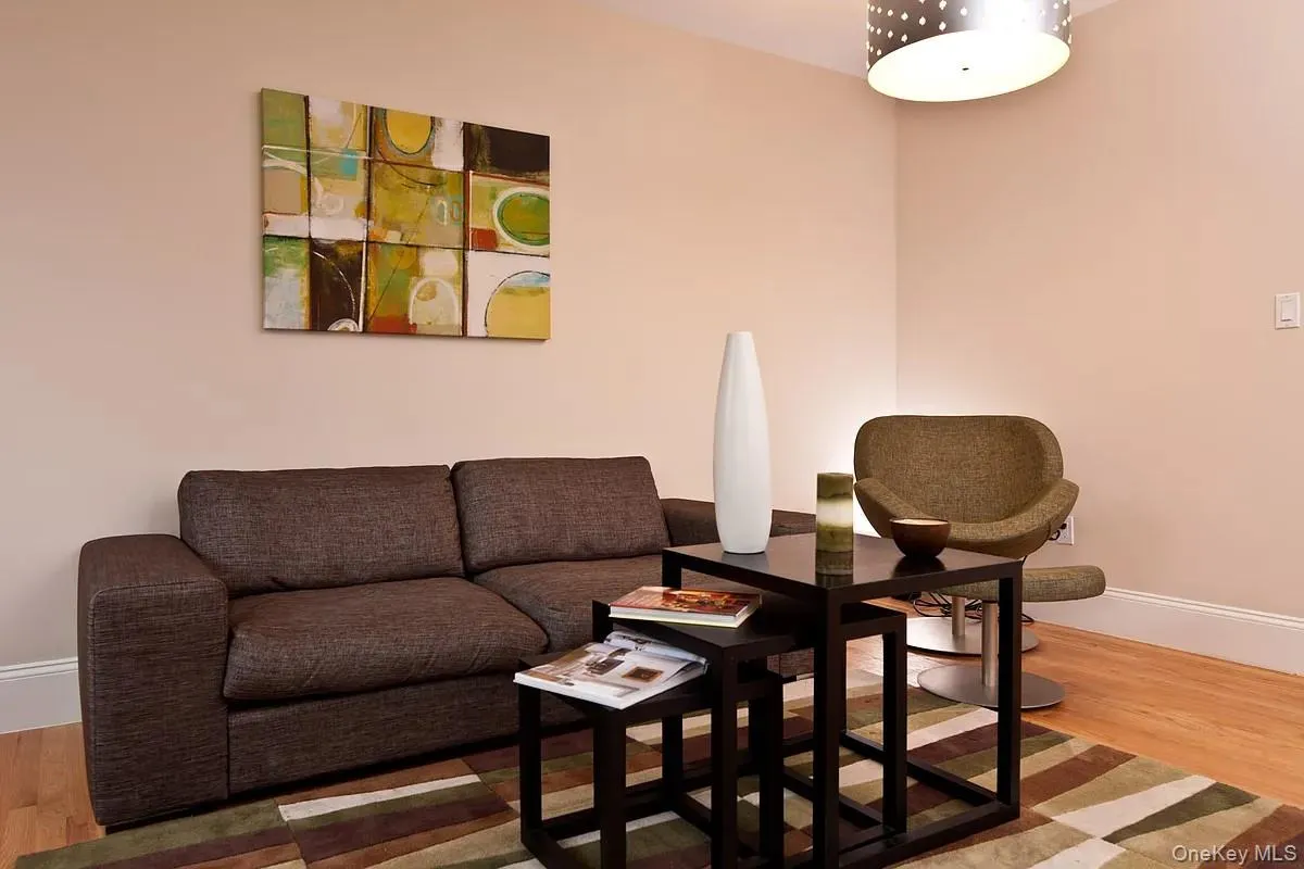 116-11 Curzon Road, New York, NY, 1 Bedroom Bedrooms, 4 Rooms Rooms,1 BathroomBathrooms,Residential Sale,For Rent,Curzon,0,988532 116-11 Curzon Road, New York, NY, 1 Bedroom Bedrooms, 4 Rooms Rooms,1 BathroomBathrooms,Residential Sale,For Rent,Curzon,0,988532