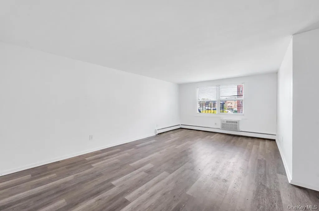111 Centre Avenue, Hempstead, NY, 1 Room Rooms,1 BathroomBathrooms,Residential,For Rent,Centre,0,988533 111 Centre Avenue, Hempstead, NY, 1 Room Rooms,1 BathroomBathrooms,Residential,For Rent,Centre,0,988533