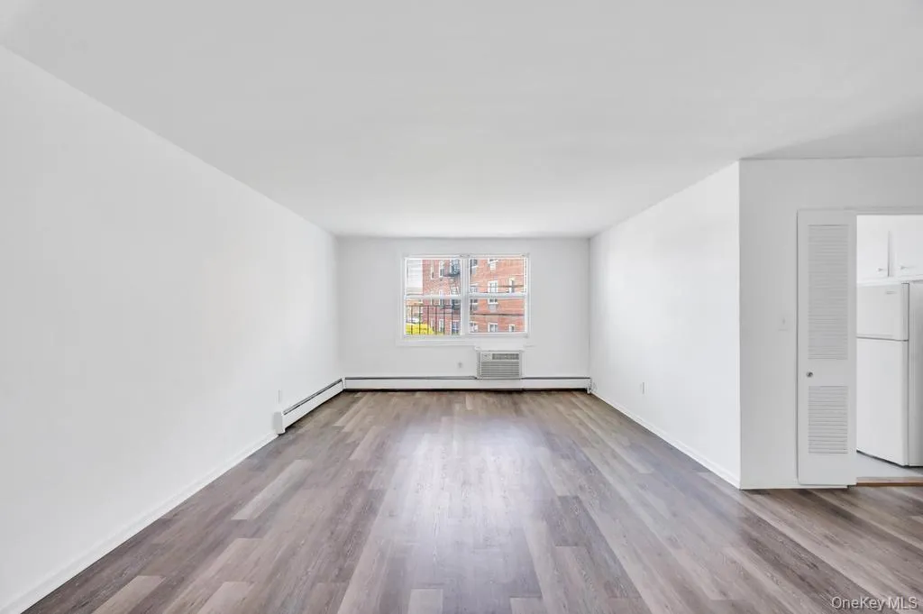 111 Centre Avenue, Hempstead, NY, 1 Room Rooms,1 BathroomBathrooms,Residential,For Rent,Centre,0,988533 111 Centre Avenue, Hempstead, NY, 1 Room Rooms,1 BathroomBathrooms,Residential,For Rent,Centre,0,988533