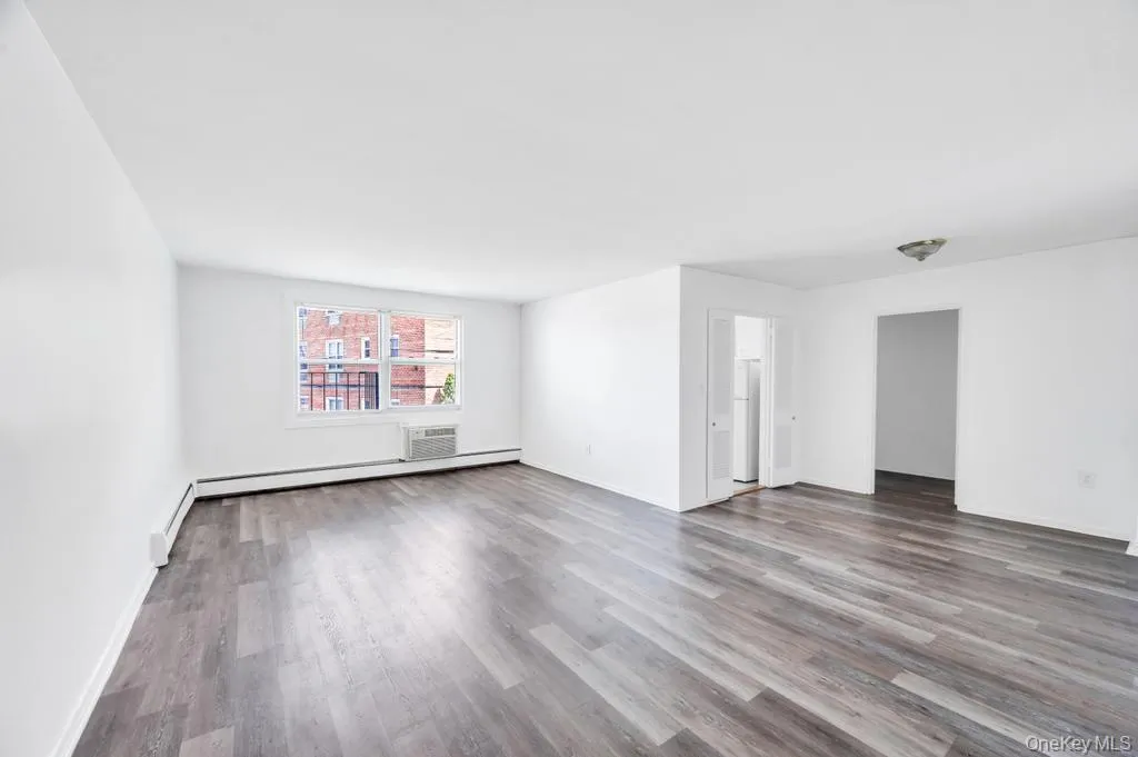 111 Centre Avenue, Hempstead, NY, 1 Room Rooms,1 BathroomBathrooms,Residential,For Rent,Centre,0,988533 111 Centre Avenue, Hempstead, NY, 1 Room Rooms,1 BathroomBathrooms,Residential,For Rent,Centre,0,988533