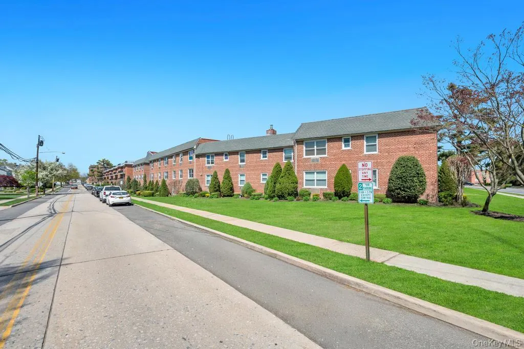 111 Centre Avenue, Hempstead, NY, 1 Room Rooms,1 BathroomBathrooms,Residential,For Rent,Centre,0,988533 111 Centre Avenue, Hempstead, NY, 1 Room Rooms,1 BathroomBathrooms,Residential,For Rent,Centre,0,988533