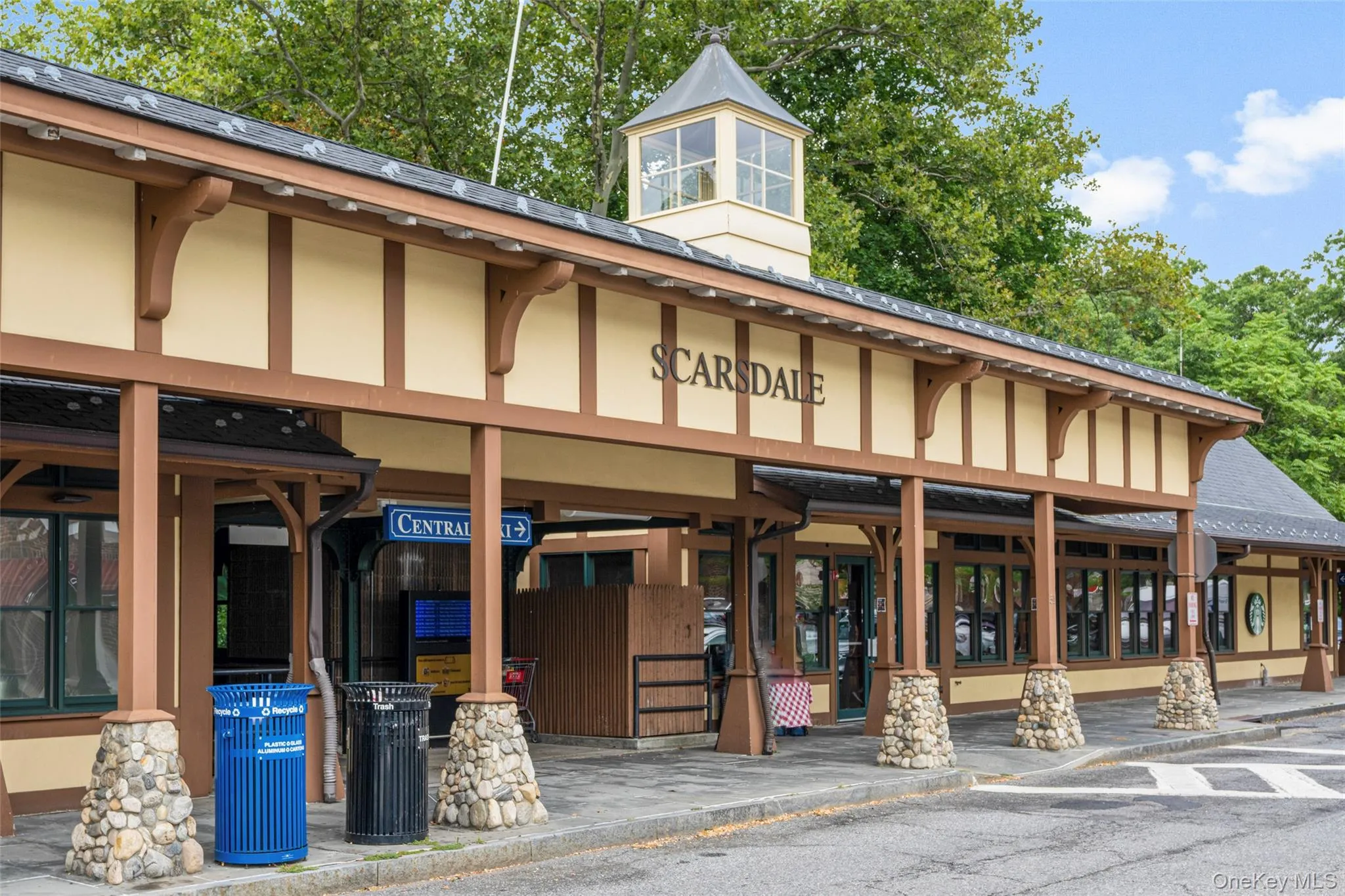 26 Parkway, Scarsdale, NY, 1 Bedroom Bedrooms, 3 Rooms Rooms,1 BathroomBathrooms,Residential Lease,For Rent,Parkway,0,988553 26 Parkway, Scarsdale, NY, 1 Bedroom Bedrooms, 3 Rooms Rooms,1 BathroomBathrooms,Residential Lease,For Rent,Parkway,0,988553