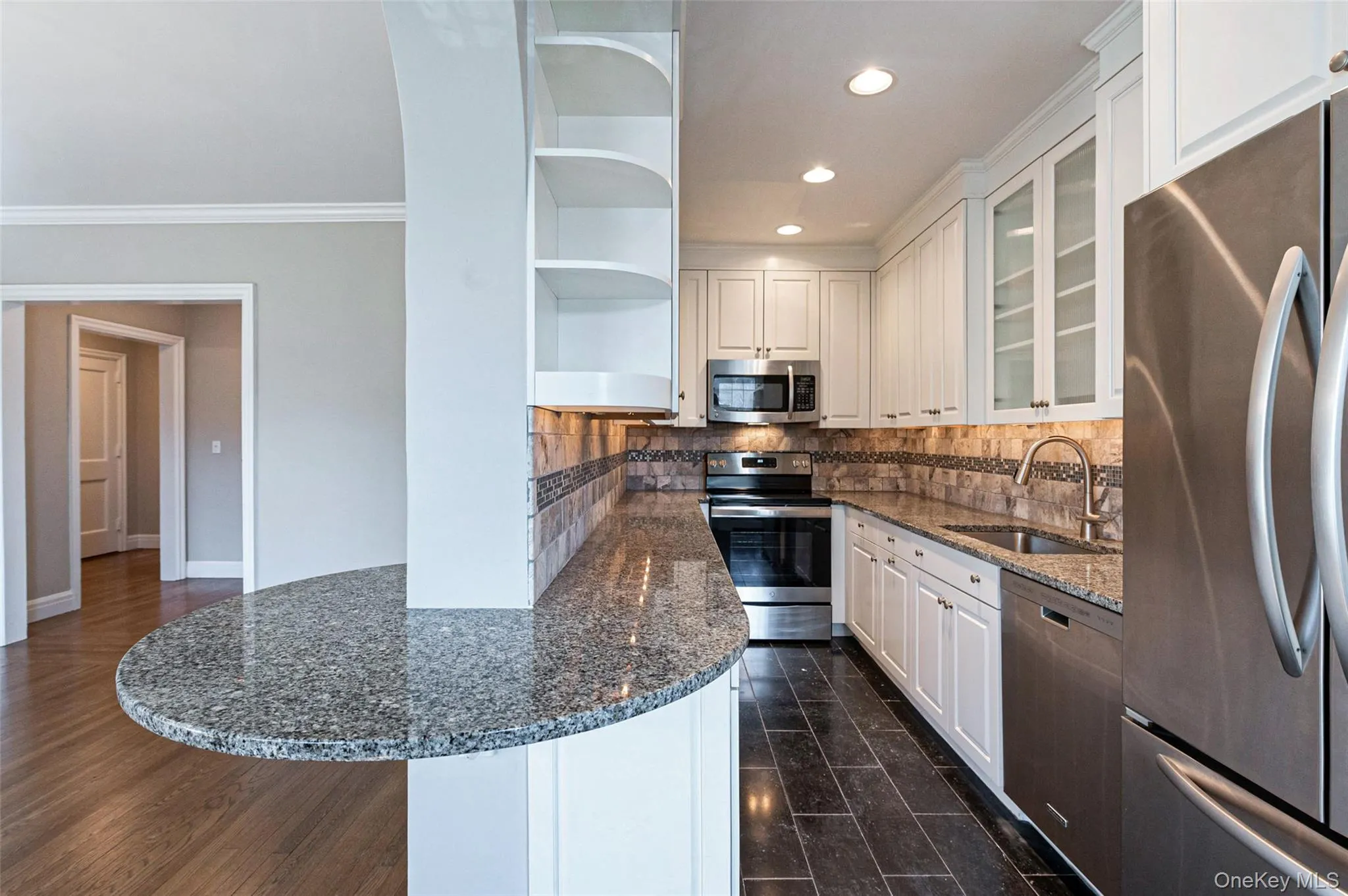 26 Parkway, Scarsdale, NY, 1 Bedroom Bedrooms, 3 Rooms Rooms,1 BathroomBathrooms,Residential Lease,For Rent,Parkway,0,988553 26 Parkway, Scarsdale, NY, 1 Bedroom Bedrooms, 3 Rooms Rooms,1 BathroomBathrooms,Residential Lease,For Rent,Parkway,0,988553