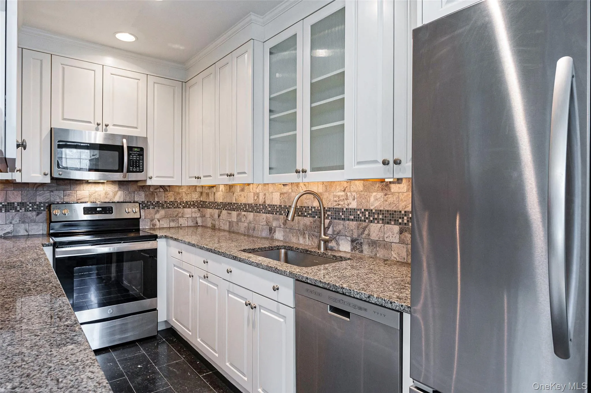 26 Parkway, Scarsdale, NY, 1 Bedroom Bedrooms, 3 Rooms Rooms,1 BathroomBathrooms,Residential Lease,For Rent,Parkway,0,988553 26 Parkway, Scarsdale, NY, 1 Bedroom Bedrooms, 3 Rooms Rooms,1 BathroomBathrooms,Residential Lease,For Rent,Parkway,0,988553