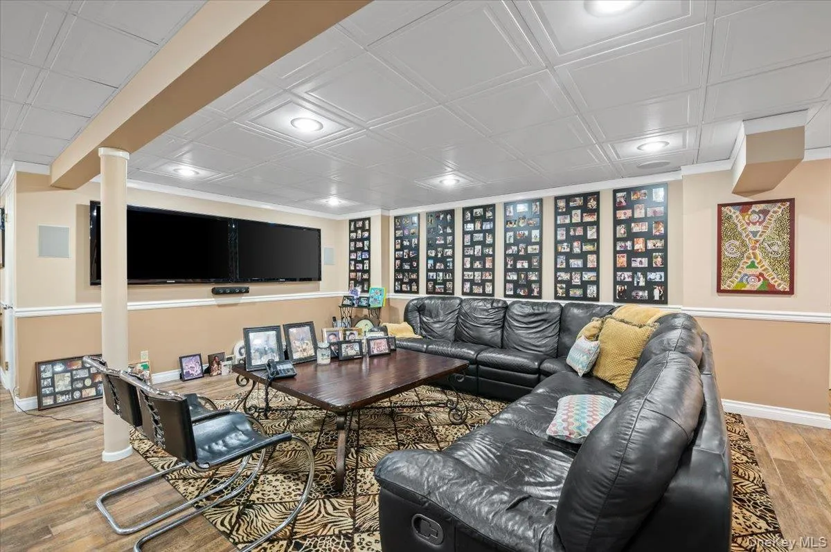 45 Coves Run, Oyster Bay, NY, 7 Bedrooms Bedrooms, 18 Rooms Rooms,5 BathroomsBathrooms,Residential,For Rent,Coves,0,988558 45 Coves Run, Oyster Bay, NY, 7 Bedrooms Bedrooms, 18 Rooms Rooms,5 BathroomsBathrooms,Residential,For Rent,Coves,0,988558
