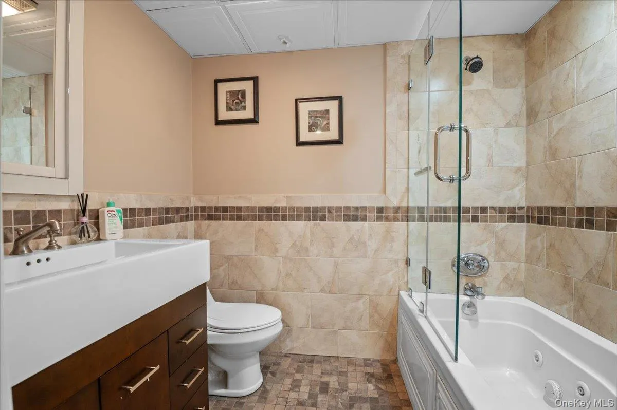 45 Coves Run, Oyster Bay, NY, 7 Bedrooms Bedrooms, 18 Rooms Rooms,5 BathroomsBathrooms,Residential,For Rent,Coves,0,988558 45 Coves Run, Oyster Bay, NY, 7 Bedrooms Bedrooms, 18 Rooms Rooms,5 BathroomsBathrooms,Residential,For Rent,Coves,0,988558