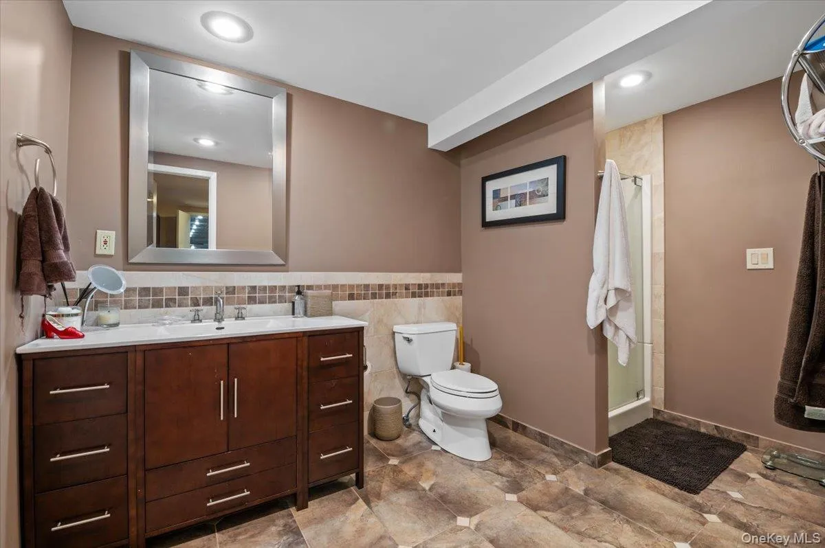 45 Coves Run, Oyster Bay, NY, 7 Bedrooms Bedrooms, 18 Rooms Rooms,5 BathroomsBathrooms,Residential,For Rent,Coves,0,988558 45 Coves Run, Oyster Bay, NY, 7 Bedrooms Bedrooms, 18 Rooms Rooms,5 BathroomsBathrooms,Residential,For Rent,Coves,0,988558