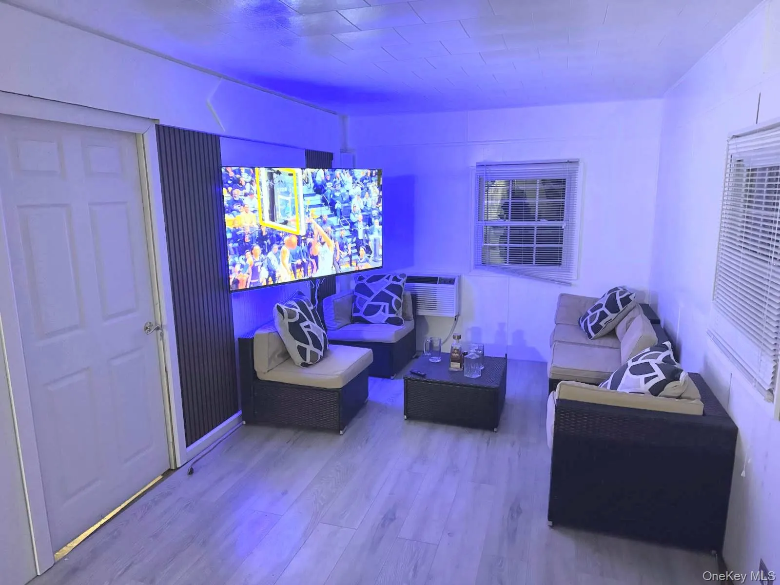 525 Riverleigh Ave, Riverhead, NY, 2 Bedrooms Bedrooms, 5 Rooms Rooms,1 BathroomBathrooms,Residential,For Rent,Ave,0,988570 525 Riverleigh Ave, Riverhead, NY, 2 Bedrooms Bedrooms, 5 Rooms Rooms,1 BathroomBathrooms,Residential,For Rent,Ave,0,988570