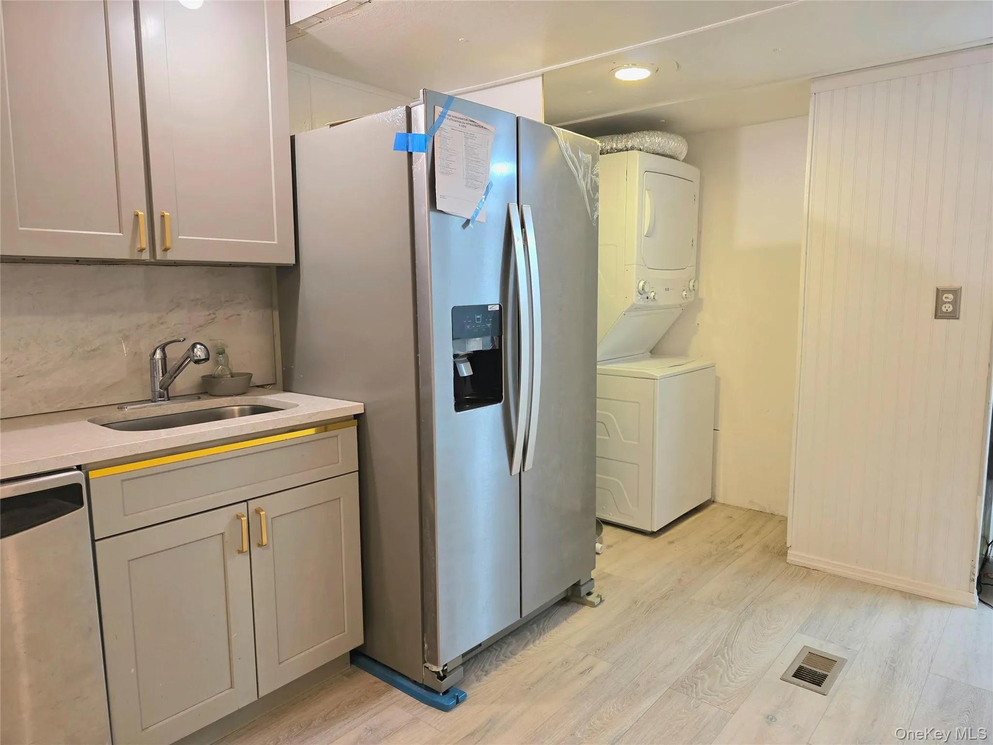 525 Riverleigh Ave, Riverhead, NY, 2 Bedrooms Bedrooms, 5 Rooms Rooms,1 BathroomBathrooms,Residential,For Rent,Ave,0,988570 525 Riverleigh Ave, Riverhead, NY, 2 Bedrooms Bedrooms, 5 Rooms Rooms,1 BathroomBathrooms,Residential,For Rent,Ave,0,988570