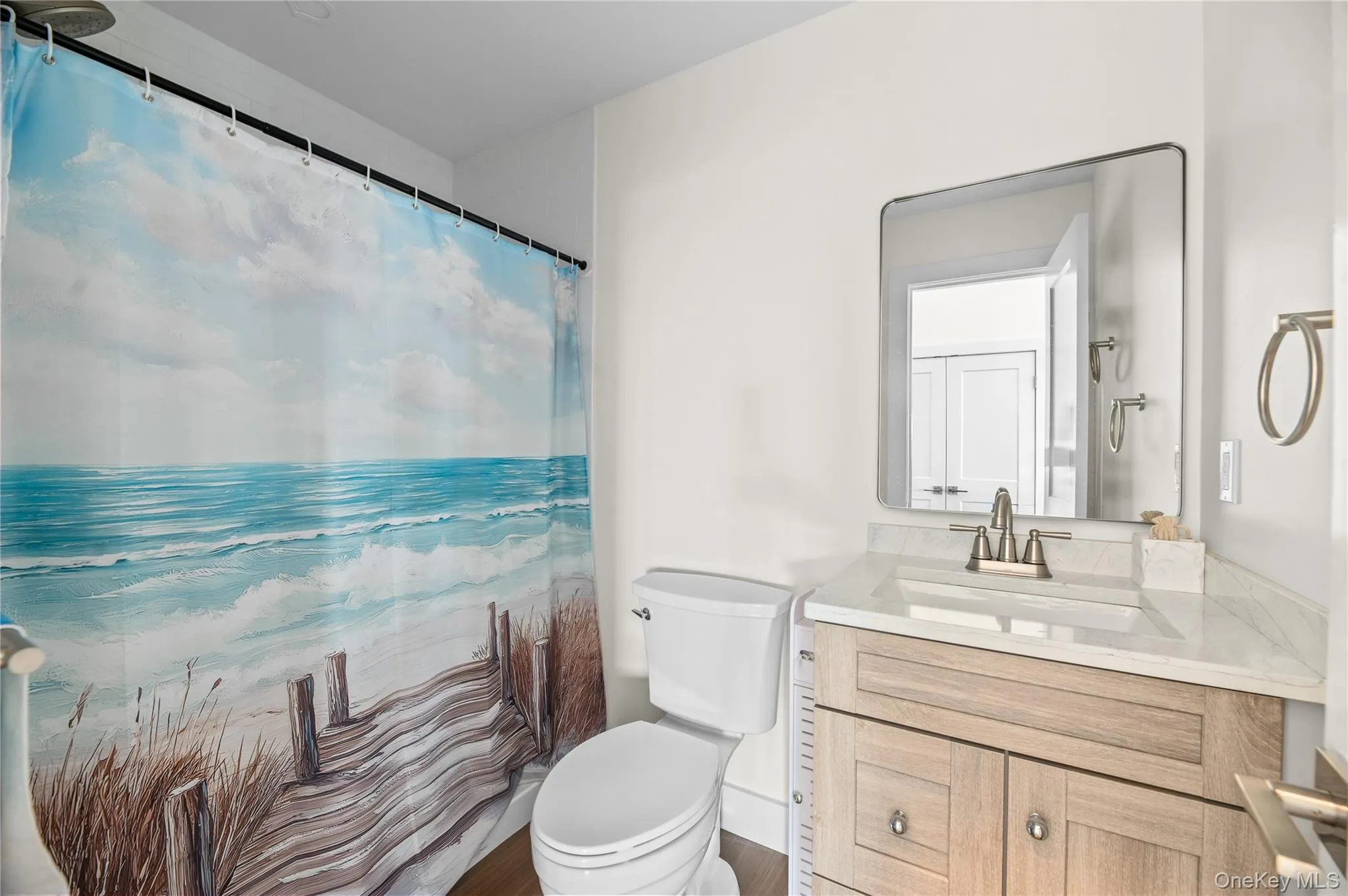 11 Bayview Walk, Brookhaven, NY, 3 Bedrooms Bedrooms, 6 Rooms Rooms,1 BathroomBathrooms,Residential Lease,For Rent,Bayview,0,988583 11 Bayview Walk, Brookhaven, NY, 3 Bedrooms Bedrooms, 6 Rooms Rooms,1 BathroomBathrooms,Residential Lease,For Rent,Bayview,0,988583