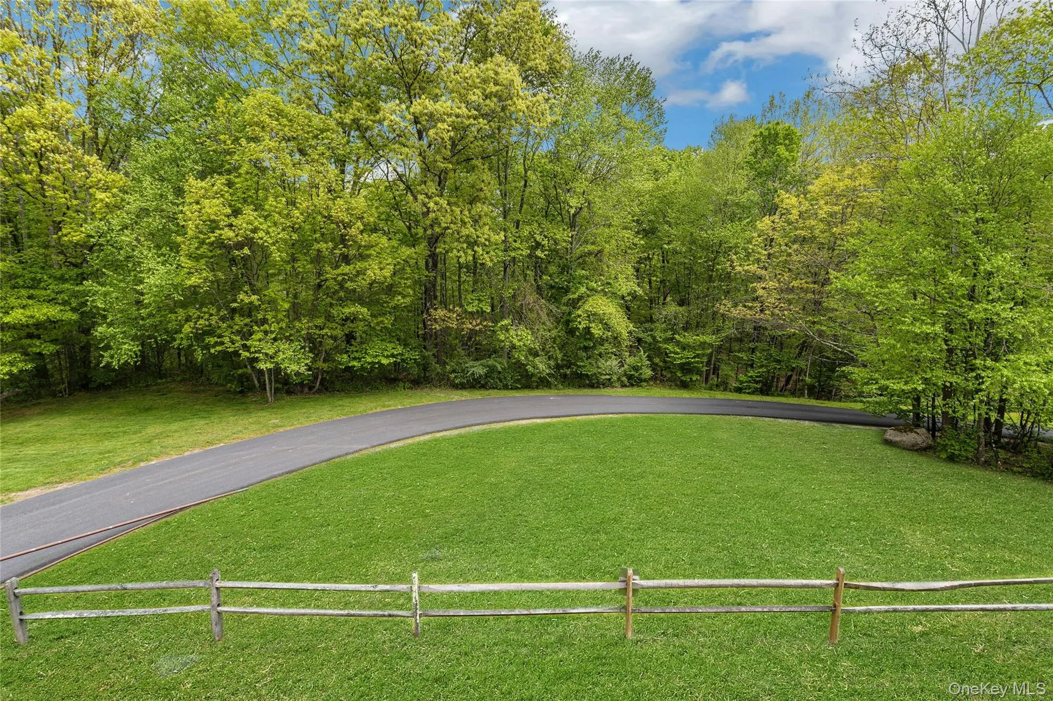 5801 Applewood Circle, Carmel, NY, 2 Bedrooms Bedrooms, 7 Rooms Rooms,3 BathroomsBathrooms,Residential Lease,For Rent,Applewood,0,988584 5801 Applewood Circle, Carmel, NY, 2 Bedrooms Bedrooms, 7 Rooms Rooms,3 BathroomsBathrooms,Residential Lease,For Rent,Applewood,0,988584