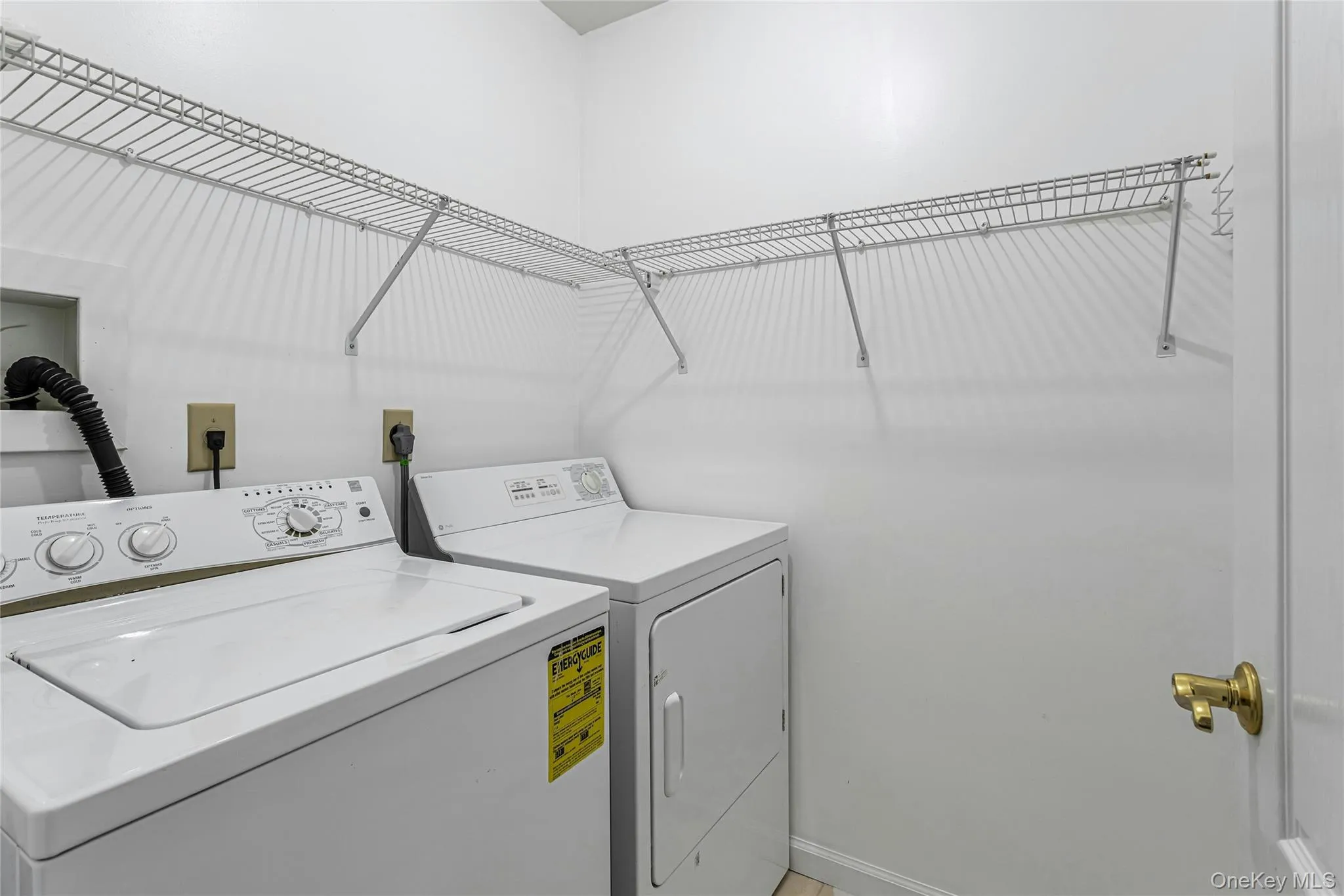 5801 Applewood Circle, Carmel, NY, 2 Bedrooms Bedrooms, 7 Rooms Rooms,3 BathroomsBathrooms,Residential Lease,For Rent,Applewood,0,988584 5801 Applewood Circle, Carmel, NY, 2 Bedrooms Bedrooms, 7 Rooms Rooms,3 BathroomsBathrooms,Residential Lease,For Rent,Applewood,0,988584