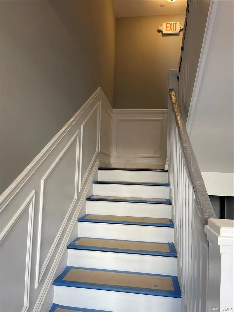 Wainscotting Stairways Wainscotting Stairways