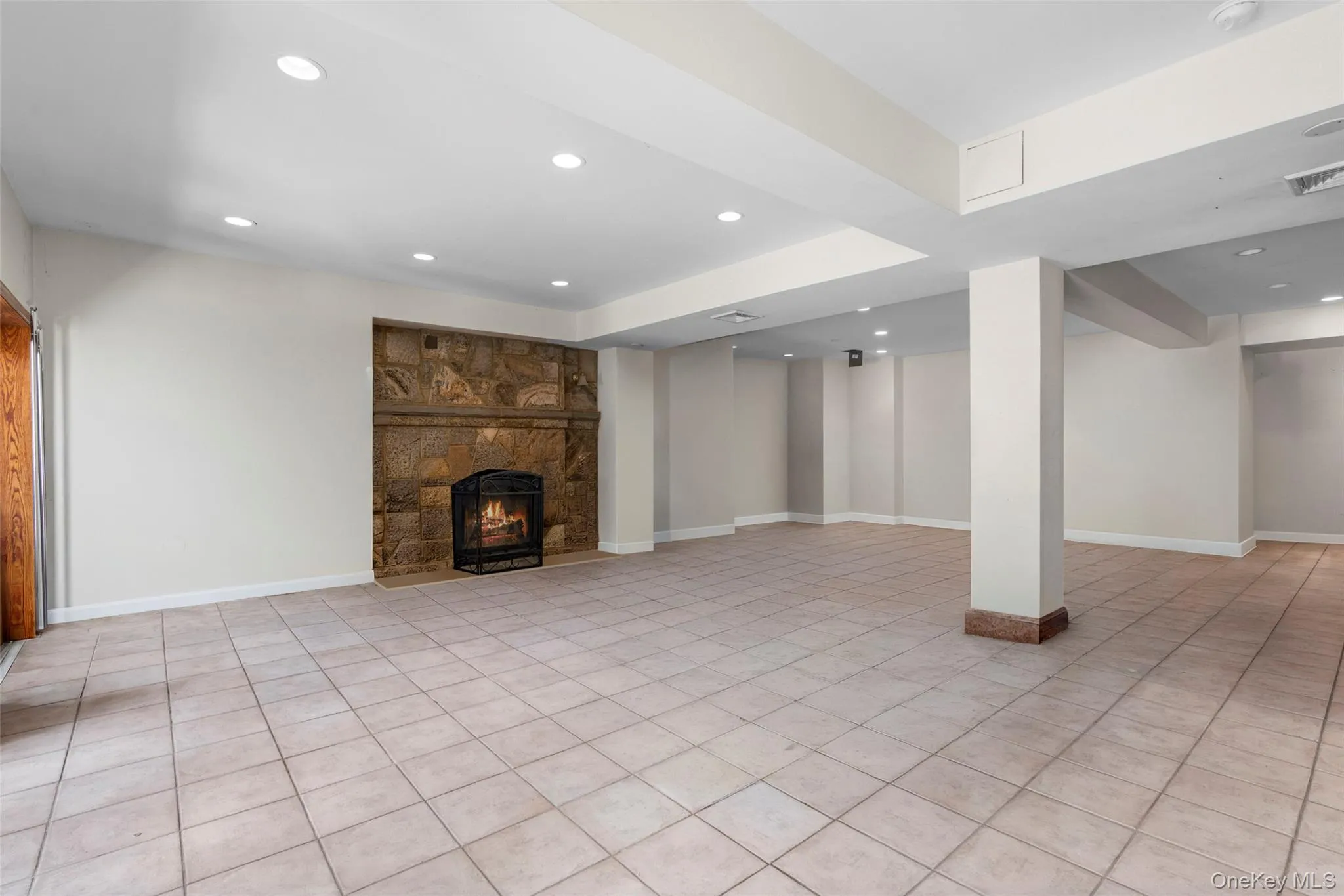 106 Carver Terrace, Yonkers, NY, 4 Bedrooms Bedrooms, 12 Rooms Rooms,4 BathroomsBathrooms,Residential,For Rent,Carver,0,988593 106 Carver Terrace, Yonkers, NY, 4 Bedrooms Bedrooms, 12 Rooms Rooms,4 BathroomsBathrooms,Residential,For Rent,Carver,0,988593