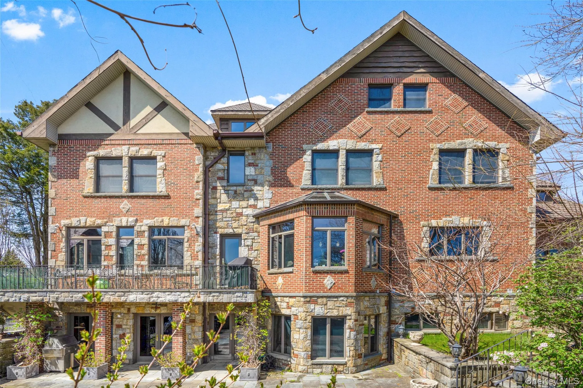 106 Carver Terrace, Yonkers, NY, 4 Bedrooms Bedrooms, 12 Rooms Rooms,4 BathroomsBathrooms,Residential,For Rent,Carver,0,988593 106 Carver Terrace, Yonkers, NY, 4 Bedrooms Bedrooms, 12 Rooms Rooms,4 BathroomsBathrooms,Residential,For Rent,Carver,0,988593