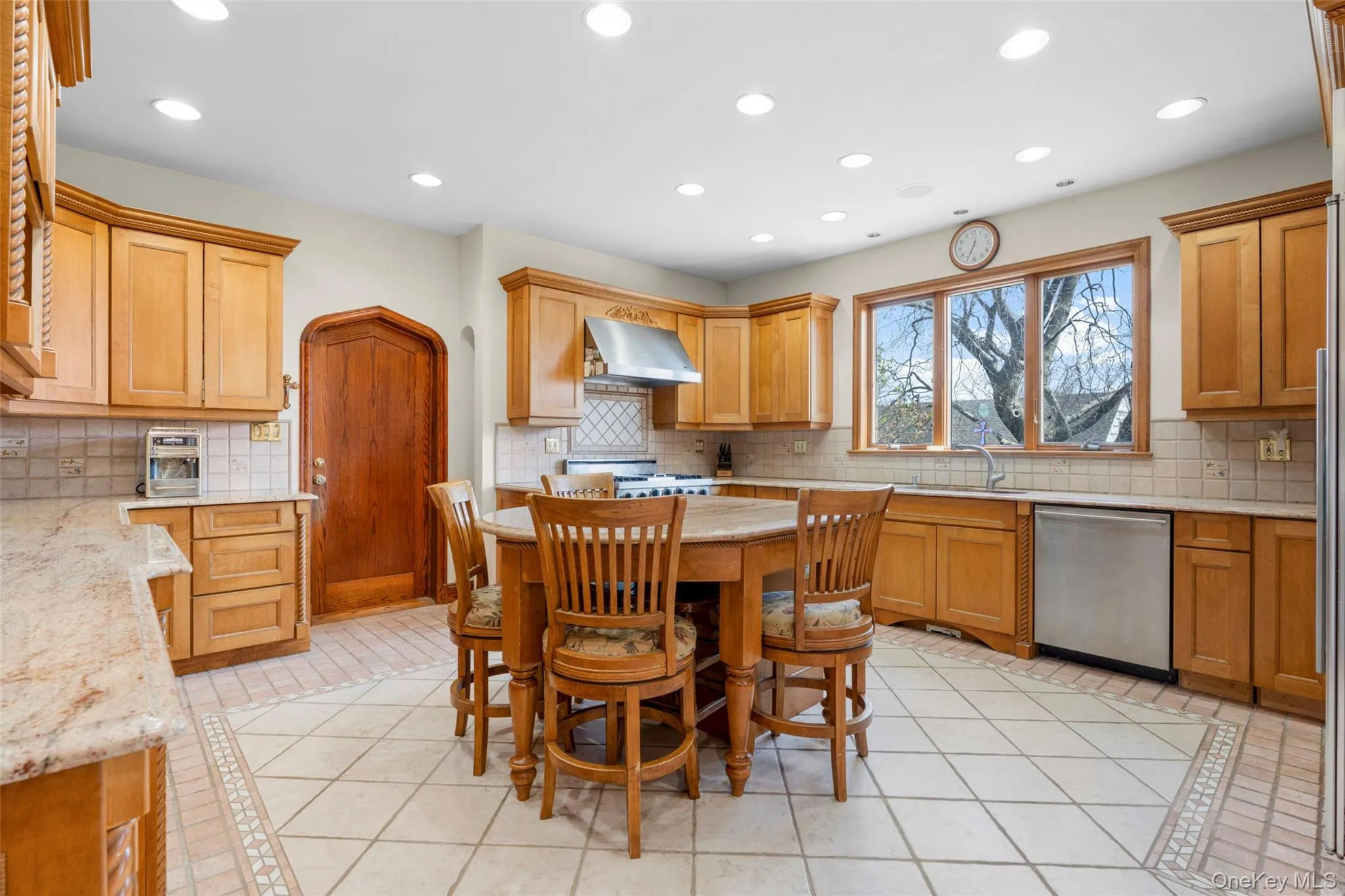 106 Carver Terrace, Yonkers, NY, 4 Bedrooms Bedrooms, 12 Rooms Rooms,4 BathroomsBathrooms,Residential,For Rent,Carver,0,988593 106 Carver Terrace, Yonkers, NY, 4 Bedrooms Bedrooms, 12 Rooms Rooms,4 BathroomsBathrooms,Residential,For Rent,Carver,0,988593