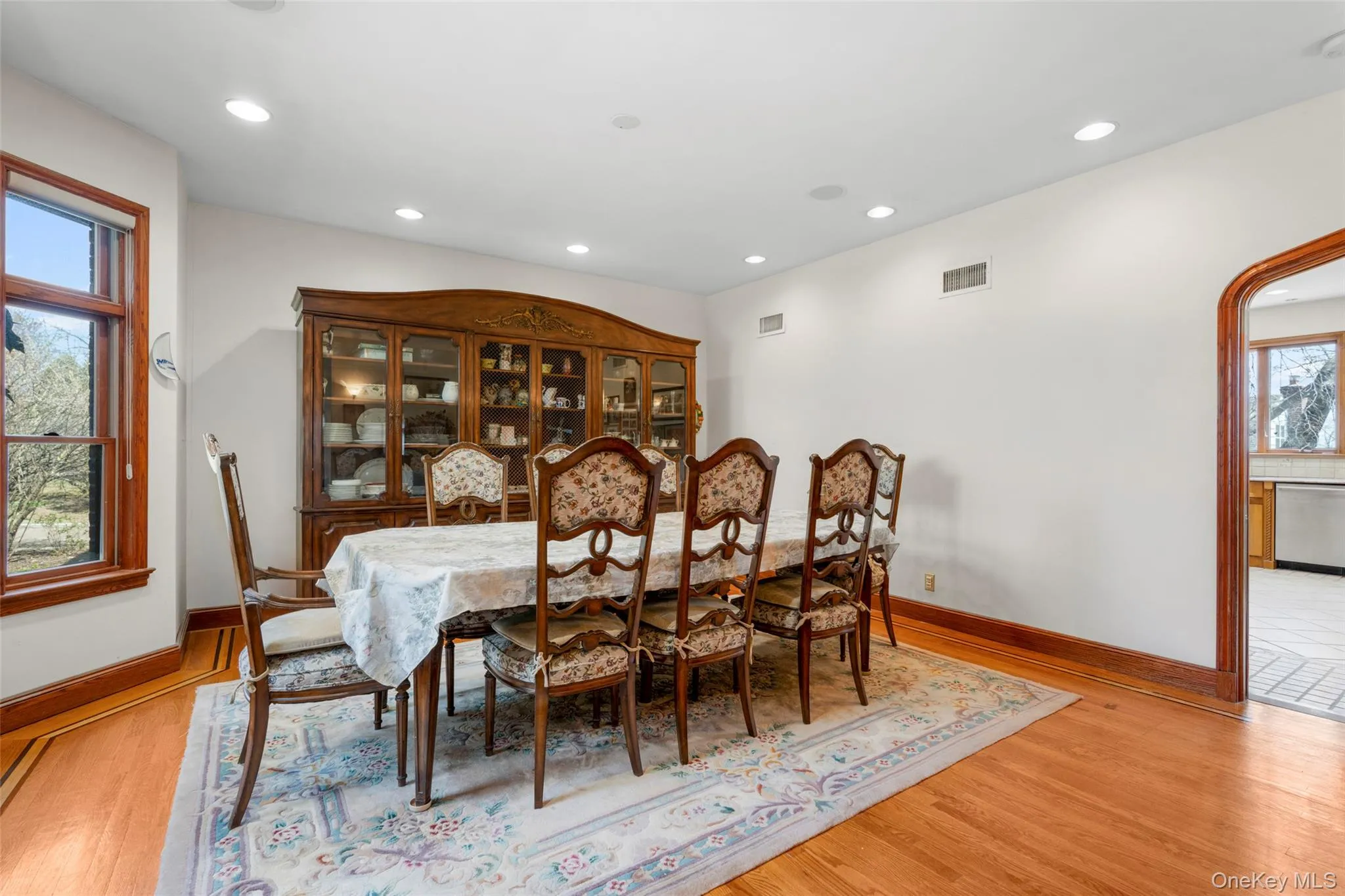 106 Carver Terrace, Yonkers, NY, 4 Bedrooms Bedrooms, 12 Rooms Rooms,4 BathroomsBathrooms,Residential,For Rent,Carver,0,988593 106 Carver Terrace, Yonkers, NY, 4 Bedrooms Bedrooms, 12 Rooms Rooms,4 BathroomsBathrooms,Residential,For Rent,Carver,0,988593