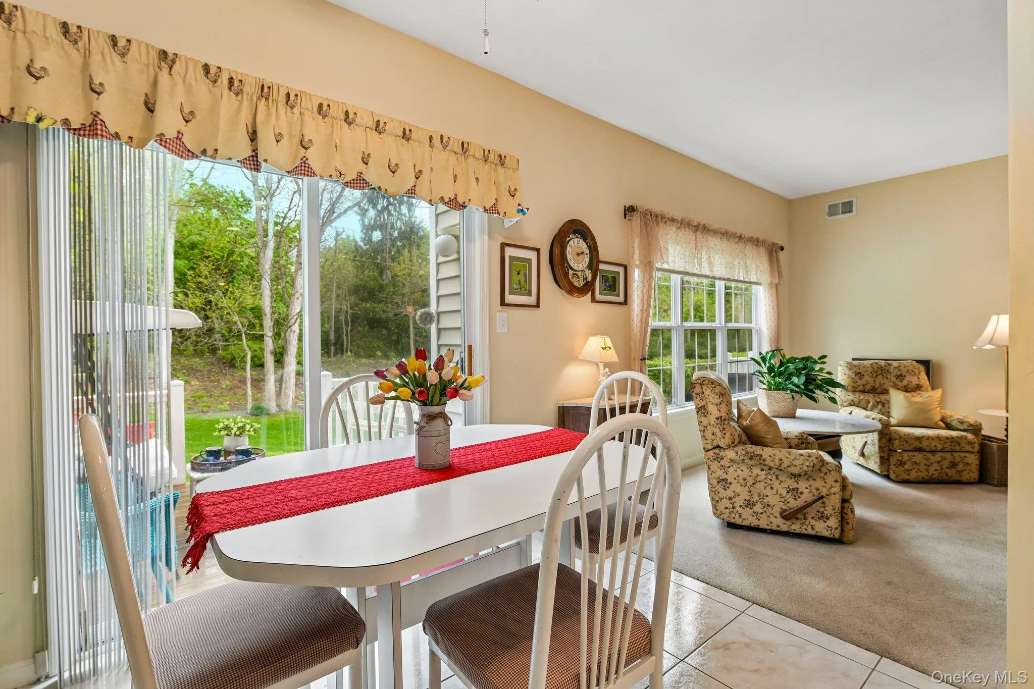 71 Manitou Trail, Smithtown, NY, 3 Bedrooms Bedrooms, 6 Rooms Rooms,2 BathroomsBathrooms,Residential,For Rent,Manitou,0,988617 71 Manitou Trail, Smithtown, NY, 3 Bedrooms Bedrooms, 6 Rooms Rooms,2 BathroomsBathrooms,Residential,For Rent,Manitou,0,988617