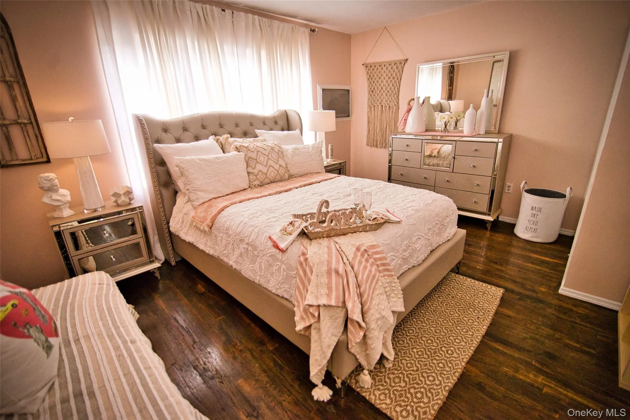 Montauk Street, New York, NY, 2 Bedrooms Bedrooms, 3 Rooms Rooms,1 BathroomBathrooms,Residential Lease,For Rent,Street,0,988627 Montauk Street, New York, NY, 2 Bedrooms Bedrooms, 3 Rooms Rooms,1 BathroomBathrooms,Residential Lease,For Rent,Street,0,988627