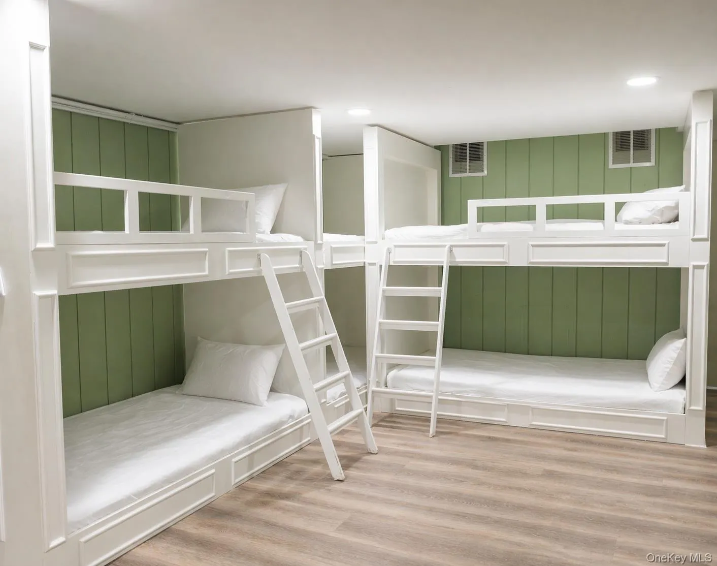 Additional flexible space in basement. Additional flexible space in basement.