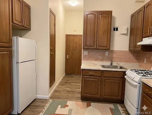 20509 jamaica Avenue, New York, NY, 2 Bedrooms Bedrooms, 4 Rooms Rooms,1 BathroomBathrooms,Residential Lease,For Rent,jamaica,0,988640 20509 jamaica Avenue, New York, NY, 2 Bedrooms Bedrooms, 4 Rooms Rooms,1 BathroomBathrooms,Residential Lease,For Rent,jamaica,0,988640