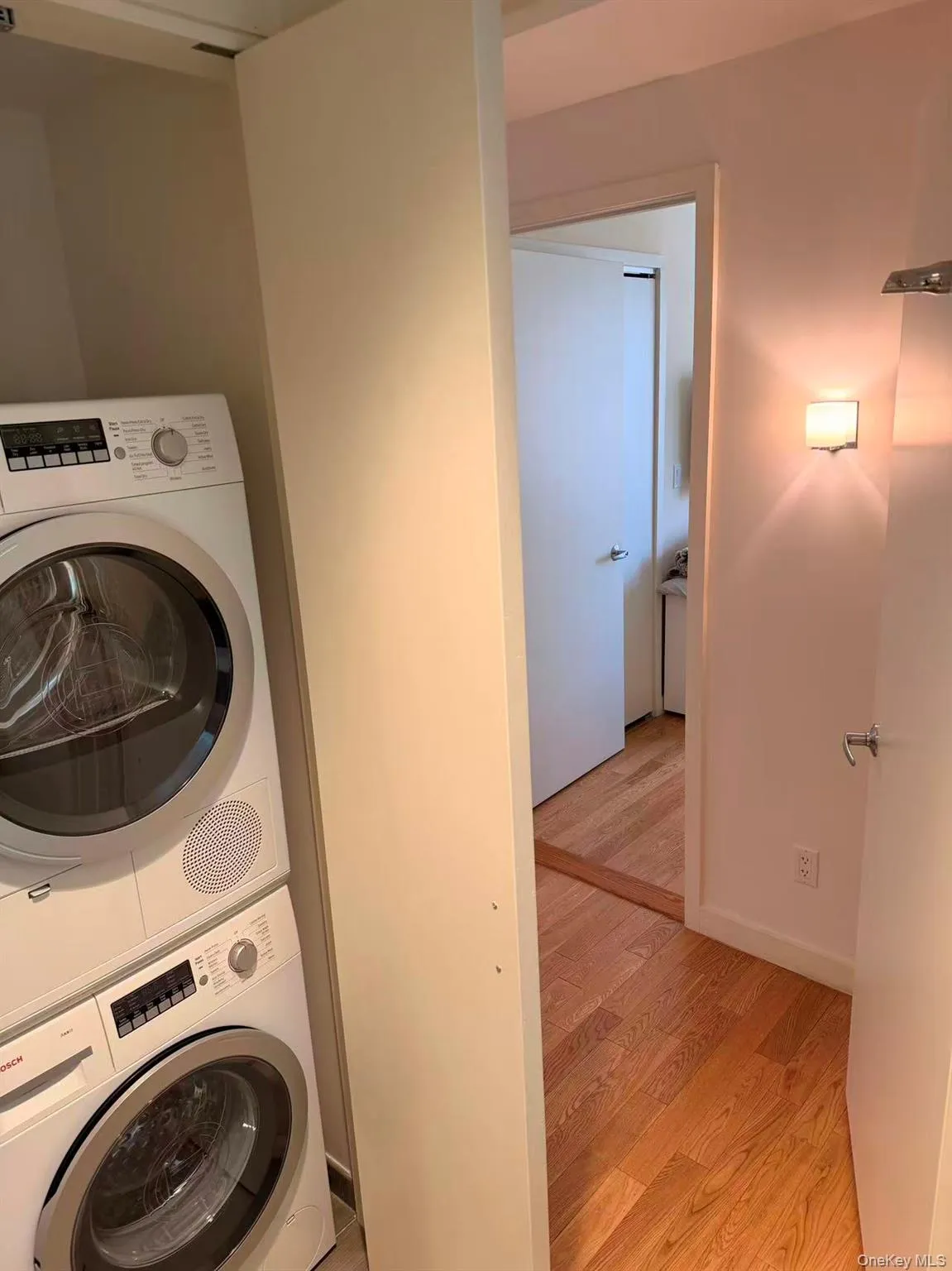 39-16 Prince Street, New York, NY, 1 Bedroom Bedrooms, 2 Rooms Rooms,1 BathroomBathrooms,Residential,For Rent,Prince,0,988642 39-16 Prince Street, New York, NY, 1 Bedroom Bedrooms, 2 Rooms Rooms,1 BathroomBathrooms,Residential,For Rent,Prince,0,988642