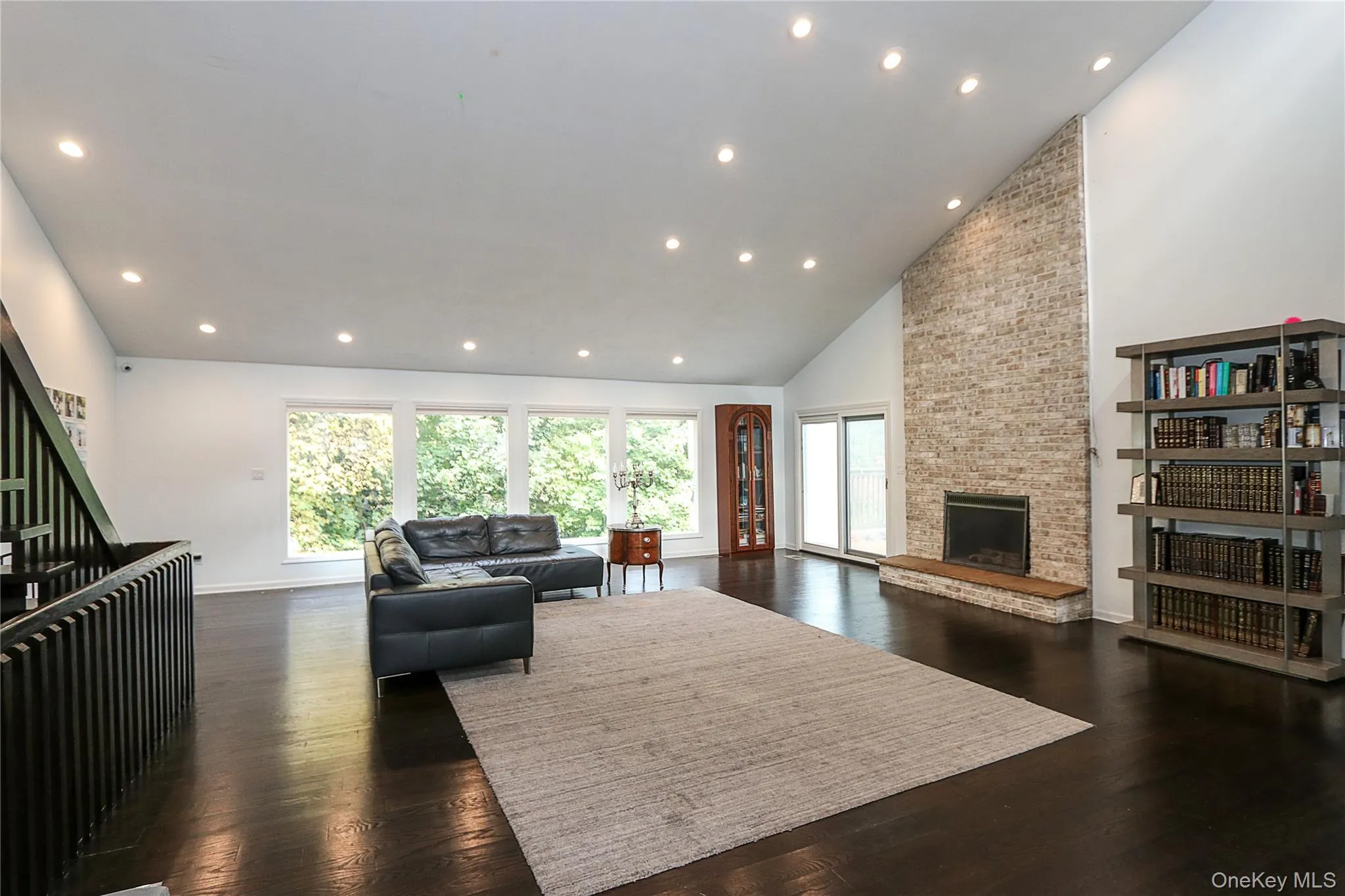 35 Old Pond Road, North Hempstead, NY, 6 Bedrooms Bedrooms, 8 Rooms Rooms,4 BathroomsBathrooms,Residential Lease,For Rent,Old Pond,0,988643 35 Old Pond Road, North Hempstead, NY, 6 Bedrooms Bedrooms, 8 Rooms Rooms,4 BathroomsBathrooms,Residential Lease,For Rent,Old Pond,0,988643