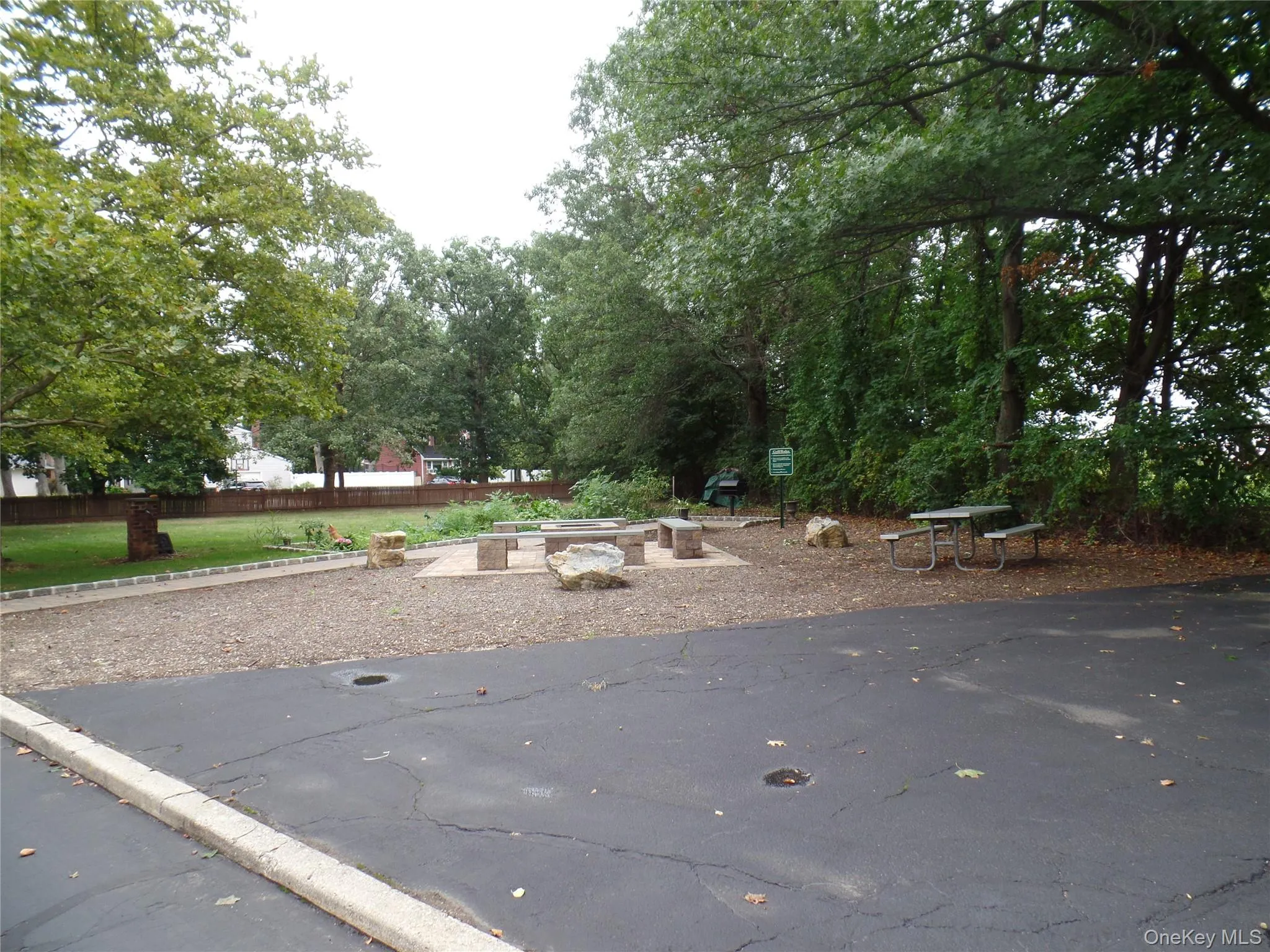 178 Jervis Avenue, Babylon, NY, 1 Bedroom Bedrooms, 4 Rooms Rooms,1 BathroomBathrooms,Residential Lease,For Rent,Jervis,0,988648 178 Jervis Avenue, Babylon, NY, 1 Bedroom Bedrooms, 4 Rooms Rooms,1 BathroomBathrooms,Residential Lease,For Rent,Jervis,0,988648