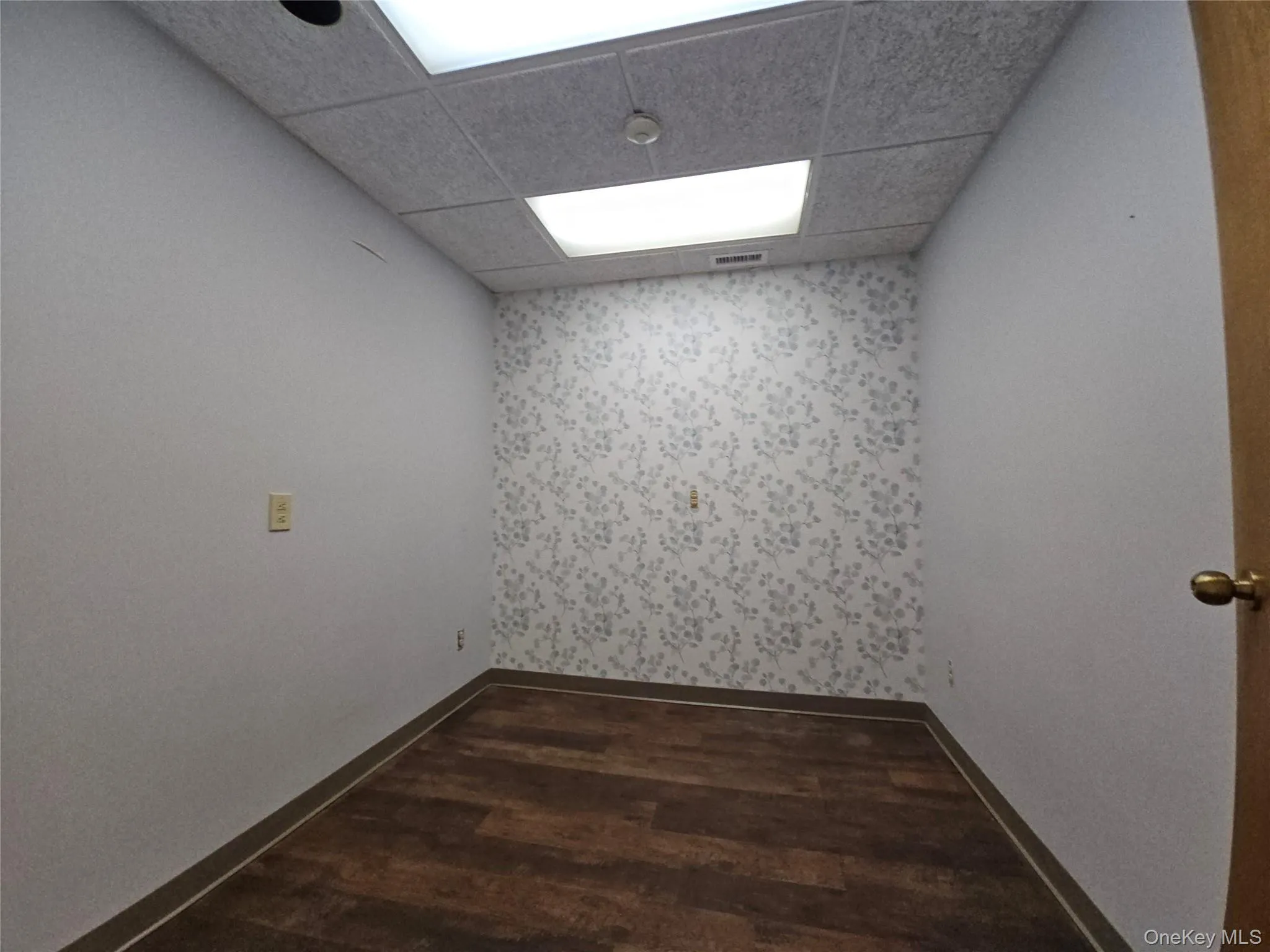 45 Ronald Reagan Boulevard, Warwick (town), NY, ,Commercial Lease,For Rent,Ronald Reagan,0,988653 45 Ronald Reagan Boulevard, Warwick (town), NY, ,Commercial Lease,For Rent,Ronald Reagan,0,988653
