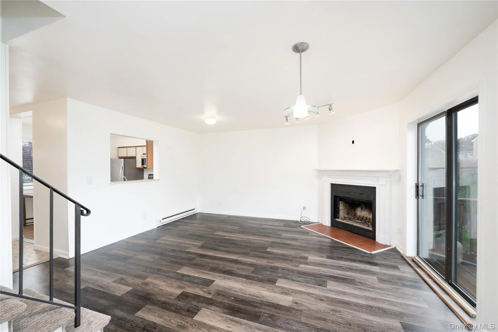 5002 Chelsea Cove, Beekman, NY, 3 Bedrooms Bedrooms, 7 Rooms Rooms,1 BathroomBathrooms,Residential,For Rent,Chelsea,0,988660 5002 Chelsea Cove, Beekman, NY, 3 Bedrooms Bedrooms, 7 Rooms Rooms,1 BathroomBathrooms,Residential,For Rent,Chelsea,0,988660