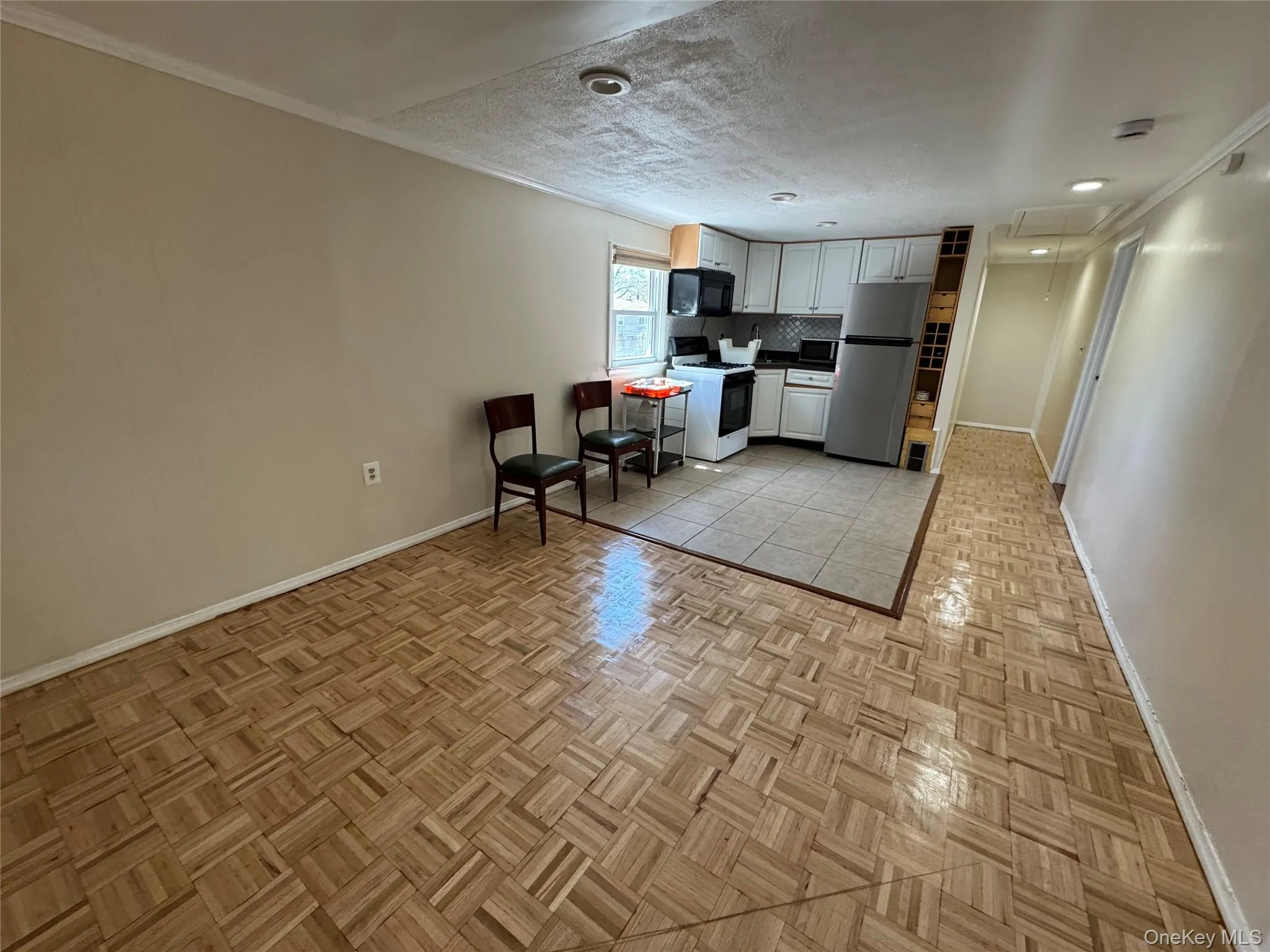 486 Silver Street, West Babylon, NY, 2 Bedrooms Bedrooms, 5 Rooms Rooms,1 BathroomBathrooms,Residential Lease,For Rent,Silver,0,988662 486 Silver Street, West Babylon, NY, 2 Bedrooms Bedrooms, 5 Rooms Rooms,1 BathroomBathrooms,Residential Lease,For Rent,Silver,0,988662