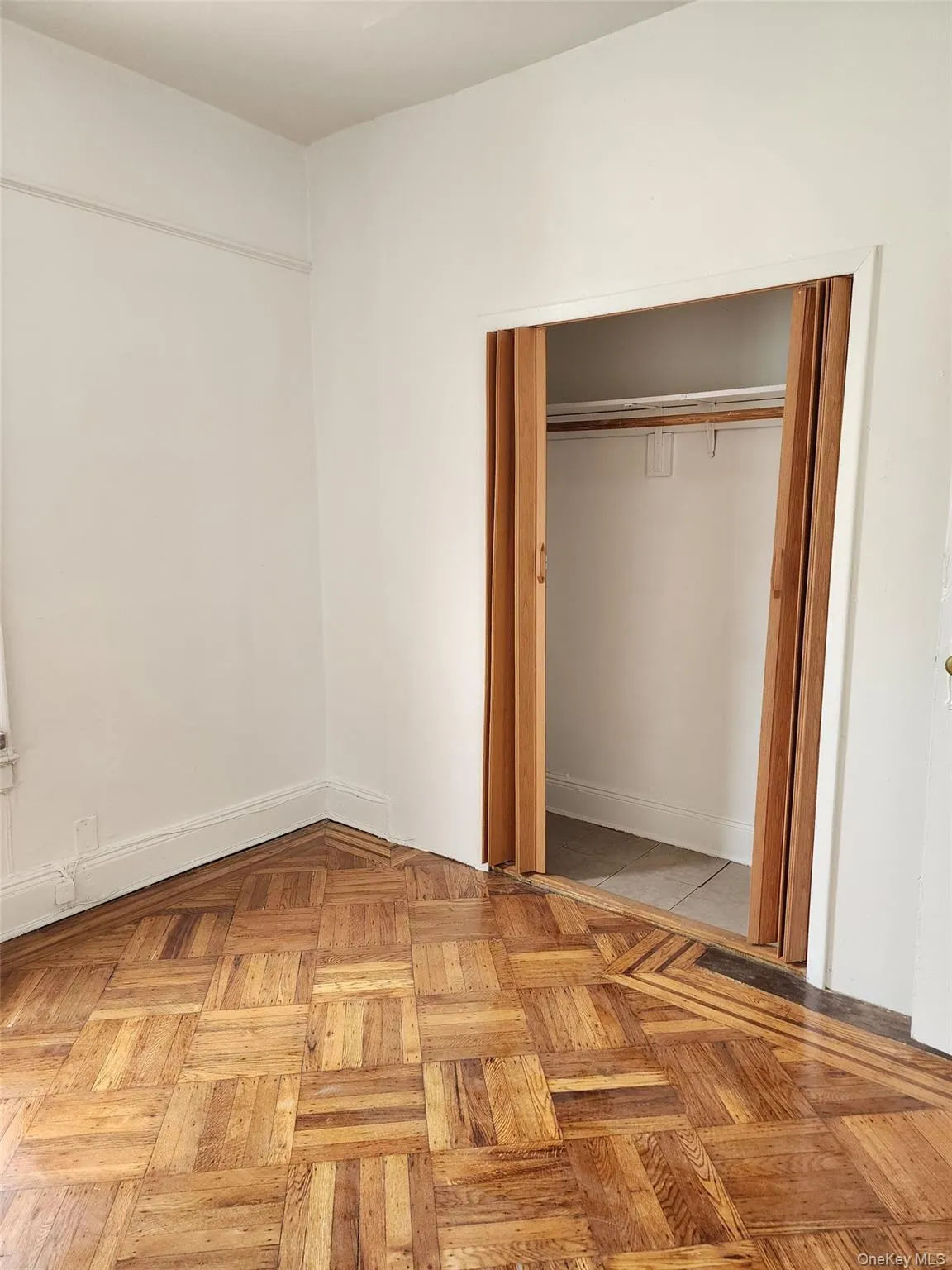 4712 39th Place, New York, NY, 3 Bedrooms Bedrooms, 5 Rooms Rooms,1 BathroomBathrooms,Residential Lease,For Rent,39th,0,988665 4712 39th Place, New York, NY, 3 Bedrooms Bedrooms, 5 Rooms Rooms,1 BathroomBathrooms,Residential Lease,For Rent,39th,0,988665