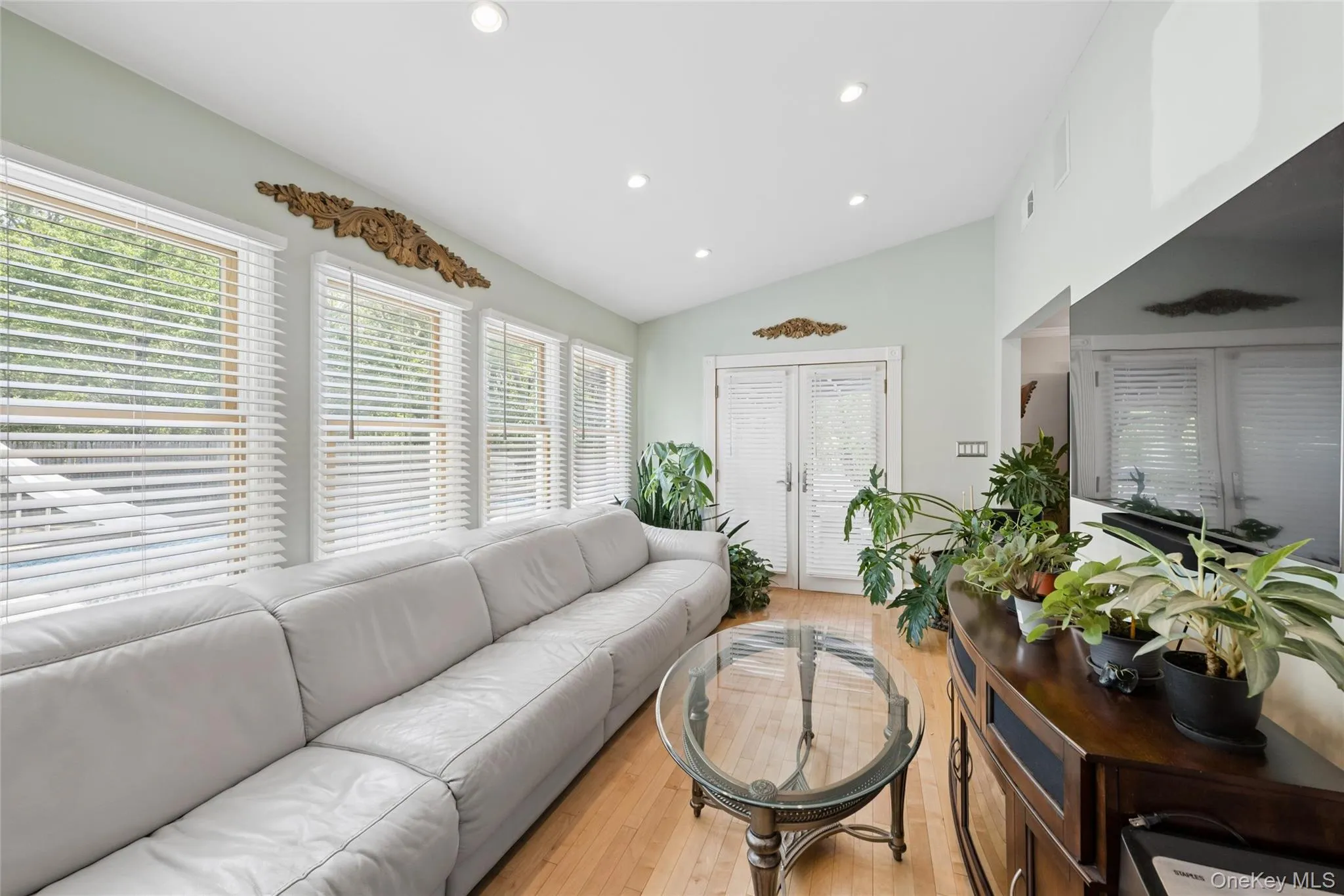 10 Rita Drive, Brookhaven, NY, 6 Bedrooms Bedrooms, 9 Rooms Rooms,3 BathroomsBathrooms,Residential,For Rent,Rita,0,988689 10 Rita Drive, Brookhaven, NY, 6 Bedrooms Bedrooms, 9 Rooms Rooms,3 BathroomsBathrooms,Residential,For Rent,Rita,0,988689