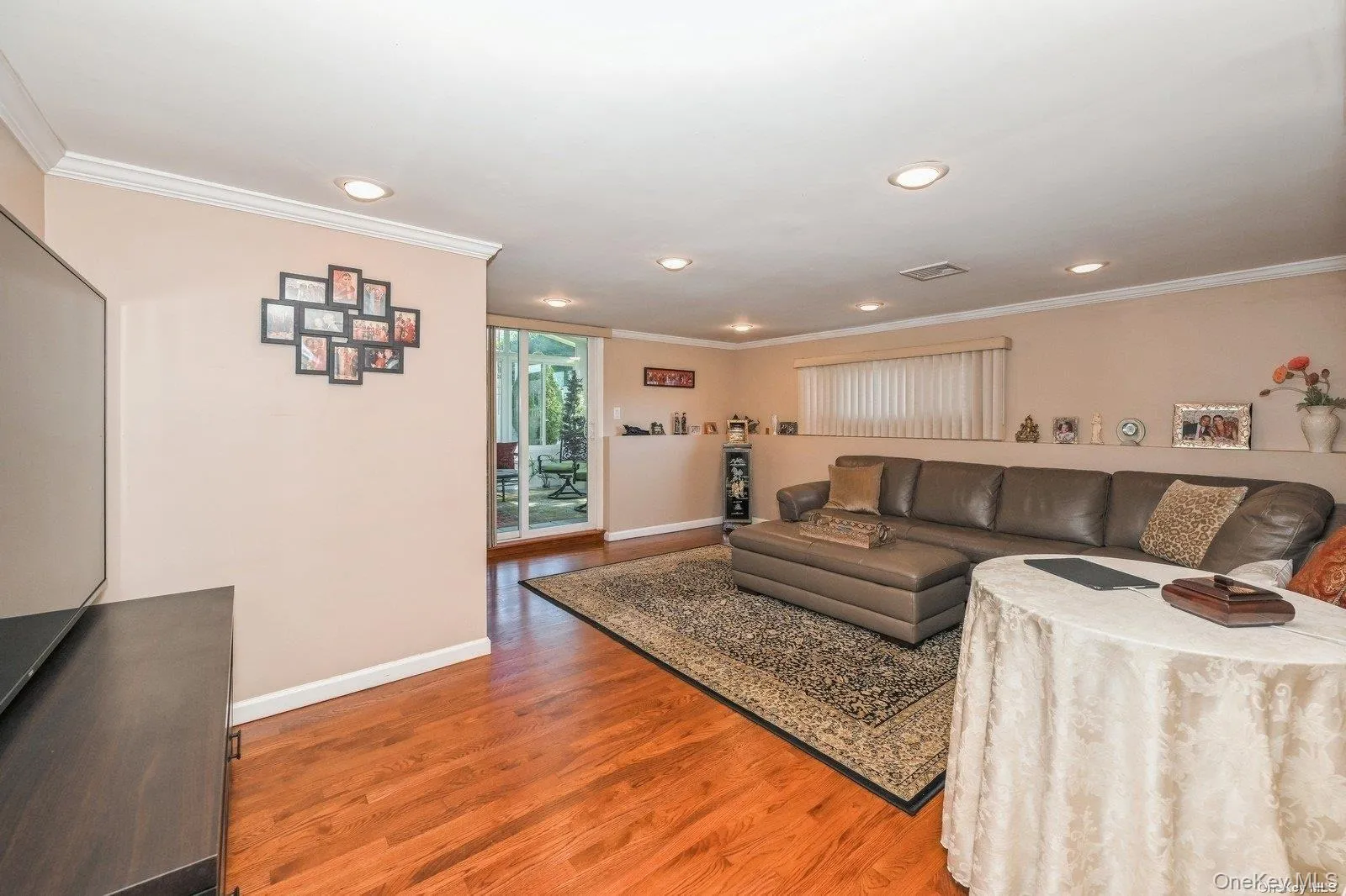 41 Eaton Road, Oyster Bay, NY, 3 Bedrooms Bedrooms, 7 Rooms Rooms,2 BathroomsBathrooms,Residential Lease,For Rent,Eaton,0,988696 41 Eaton Road, Oyster Bay, NY, 3 Bedrooms Bedrooms, 7 Rooms Rooms,2 BathroomsBathrooms,Residential Lease,For Rent,Eaton,0,988696