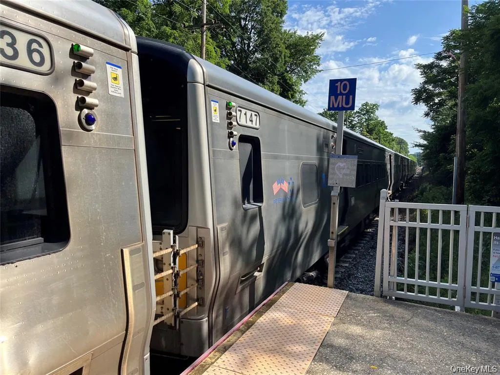 54-40 Little Neck Parkway, New York, NY, 1 Room Rooms,1 BathroomBathrooms,Residential,For Rent,Little Neck,0,988699 54-40 Little Neck Parkway, New York, NY, 1 Room Rooms,1 BathroomBathrooms,Residential,For Rent,Little Neck,0,988699