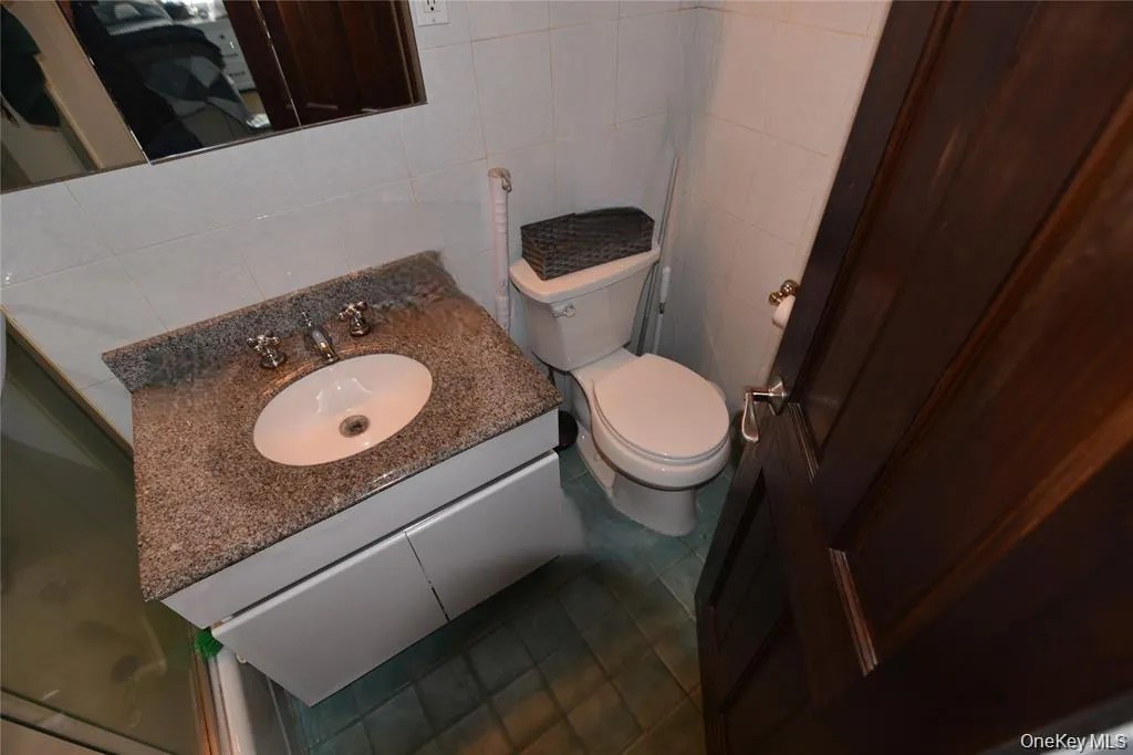 54-40 Little Neck Parkway, New York, NY, 1 Room Rooms,1 BathroomBathrooms,Residential,For Rent,Little Neck,0,988699 54-40 Little Neck Parkway, New York, NY, 1 Room Rooms,1 BathroomBathrooms,Residential,For Rent,Little Neck,0,988699
