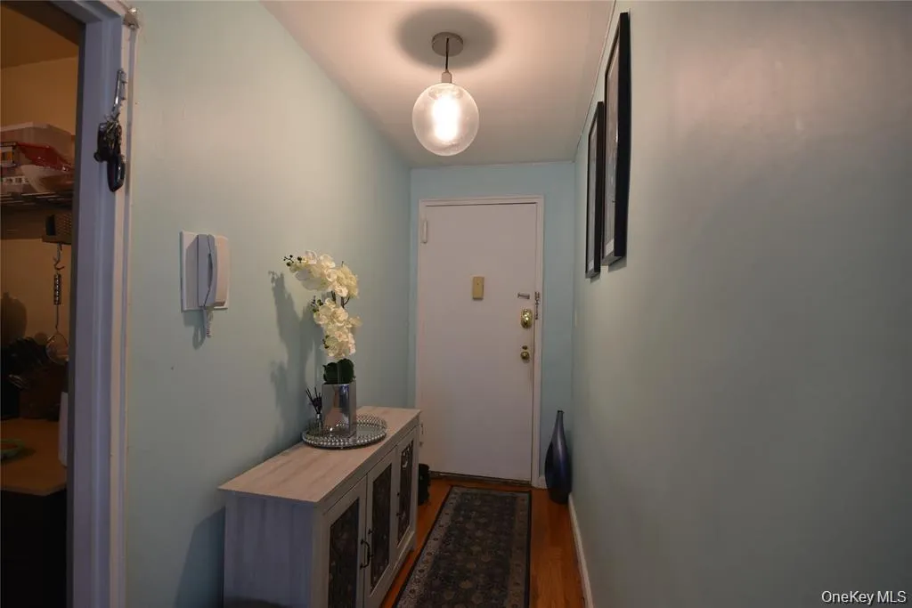 54-40 Little Neck Parkway, New York, NY, 1 Room Rooms,1 BathroomBathrooms,Residential,For Rent,Little Neck,0,988699 54-40 Little Neck Parkway, New York, NY, 1 Room Rooms,1 BathroomBathrooms,Residential,For Rent,Little Neck,0,988699