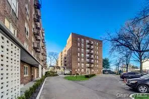 54-40 Little Neck Parkway, New York, NY, 1 Room Rooms,1 BathroomBathrooms,Residential,For Rent,Little Neck,0,988699 54-40 Little Neck Parkway, New York, NY, 1 Room Rooms,1 BathroomBathrooms,Residential,For Rent,Little Neck,0,988699