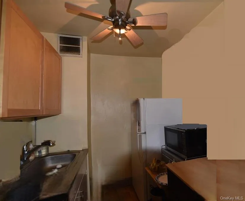 54-40 Little Neck Parkway, New York, NY, 1 Room Rooms,1 BathroomBathrooms,Residential,For Rent,Little Neck,0,988699 54-40 Little Neck Parkway, New York, NY, 1 Room Rooms,1 BathroomBathrooms,Residential,For Rent,Little Neck,0,988699