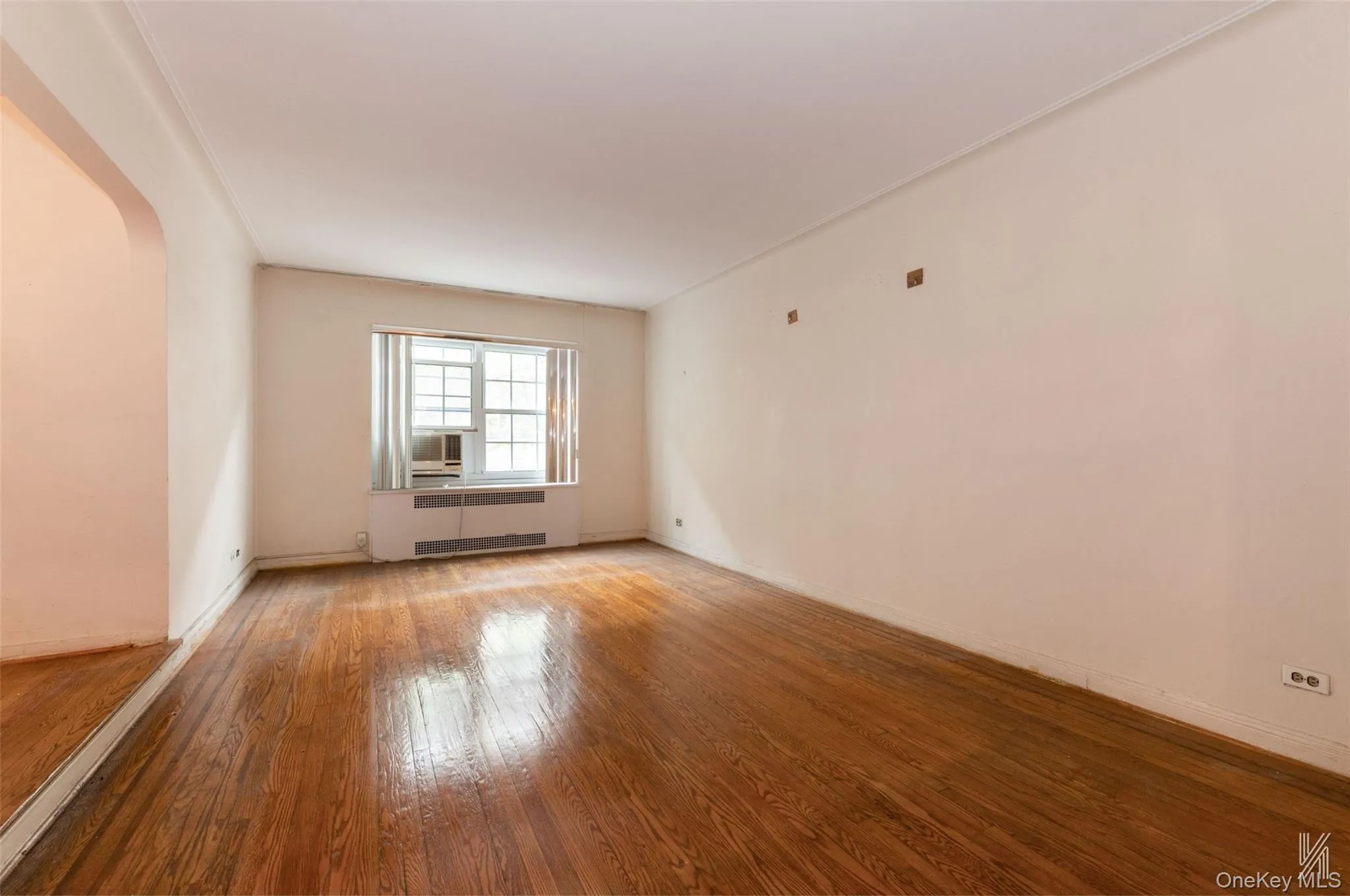 35-24 78th Street, New York, NY, 2 Bedrooms Bedrooms, 5 Rooms Rooms,1 BathroomBathrooms,Residential,For Rent,78th,0,988710 35-24 78th Street, New York, NY, 2 Bedrooms Bedrooms, 5 Rooms Rooms,1 BathroomBathrooms,Residential,For Rent,78th,0,988710