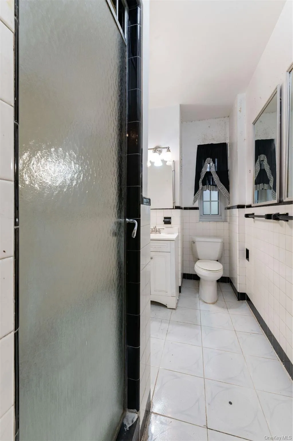 35-24 78th Street, New York, NY, 2 Bedrooms Bedrooms, 5 Rooms Rooms,1 BathroomBathrooms,Residential,For Rent,78th,0,988710 35-24 78th Street, New York, NY, 2 Bedrooms Bedrooms, 5 Rooms Rooms,1 BathroomBathrooms,Residential,For Rent,78th,0,988710