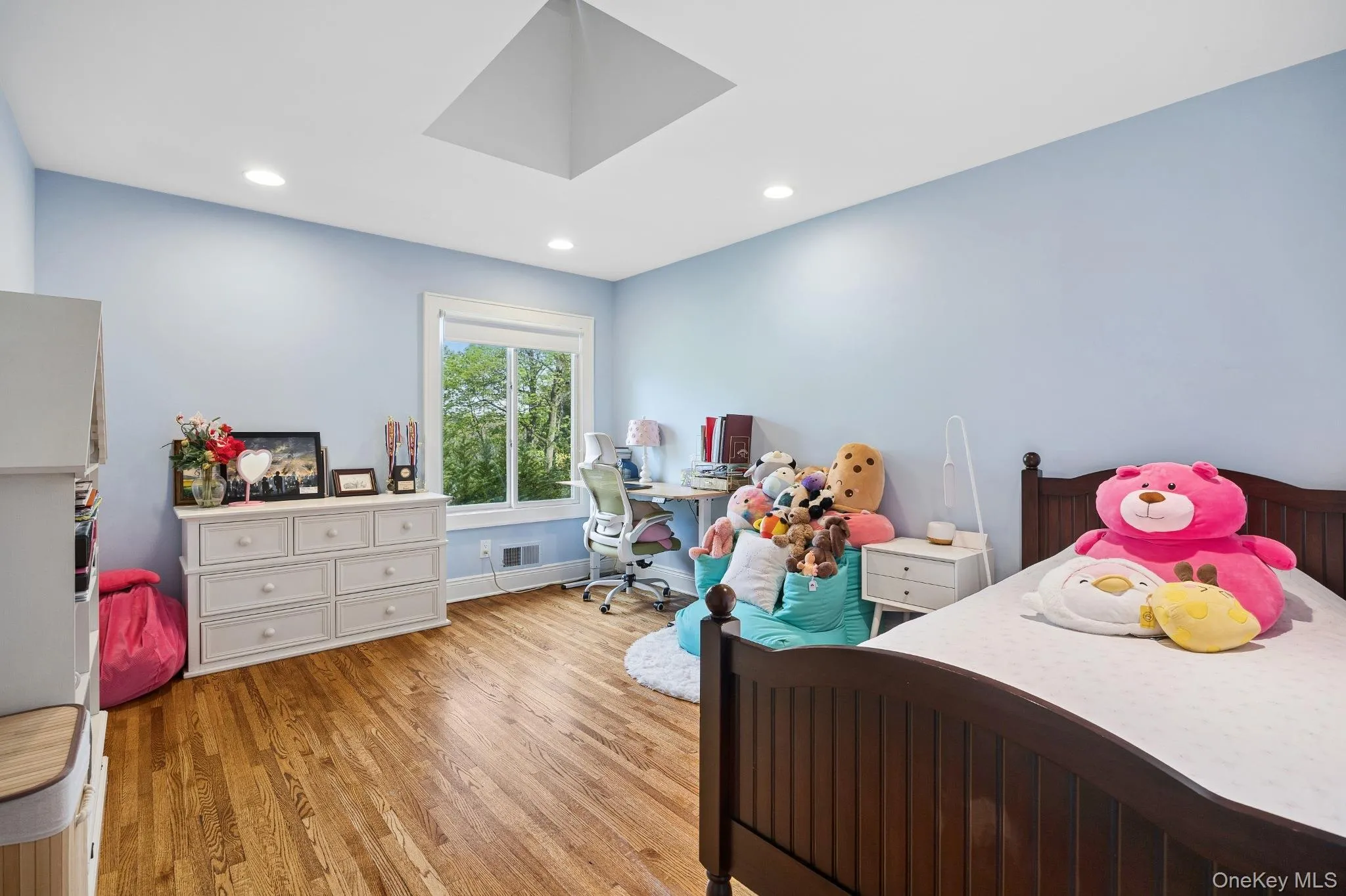 4 Mohican Trail, Scarsdale, NY, 5 Bedrooms Bedrooms, 14 Rooms Rooms,5 BathroomsBathrooms,Residential Lease,For Rent,Mohican,0,988711 4 Mohican Trail, Scarsdale, NY, 5 Bedrooms Bedrooms, 14 Rooms Rooms,5 BathroomsBathrooms,Residential Lease,For Rent,Mohican,0,988711