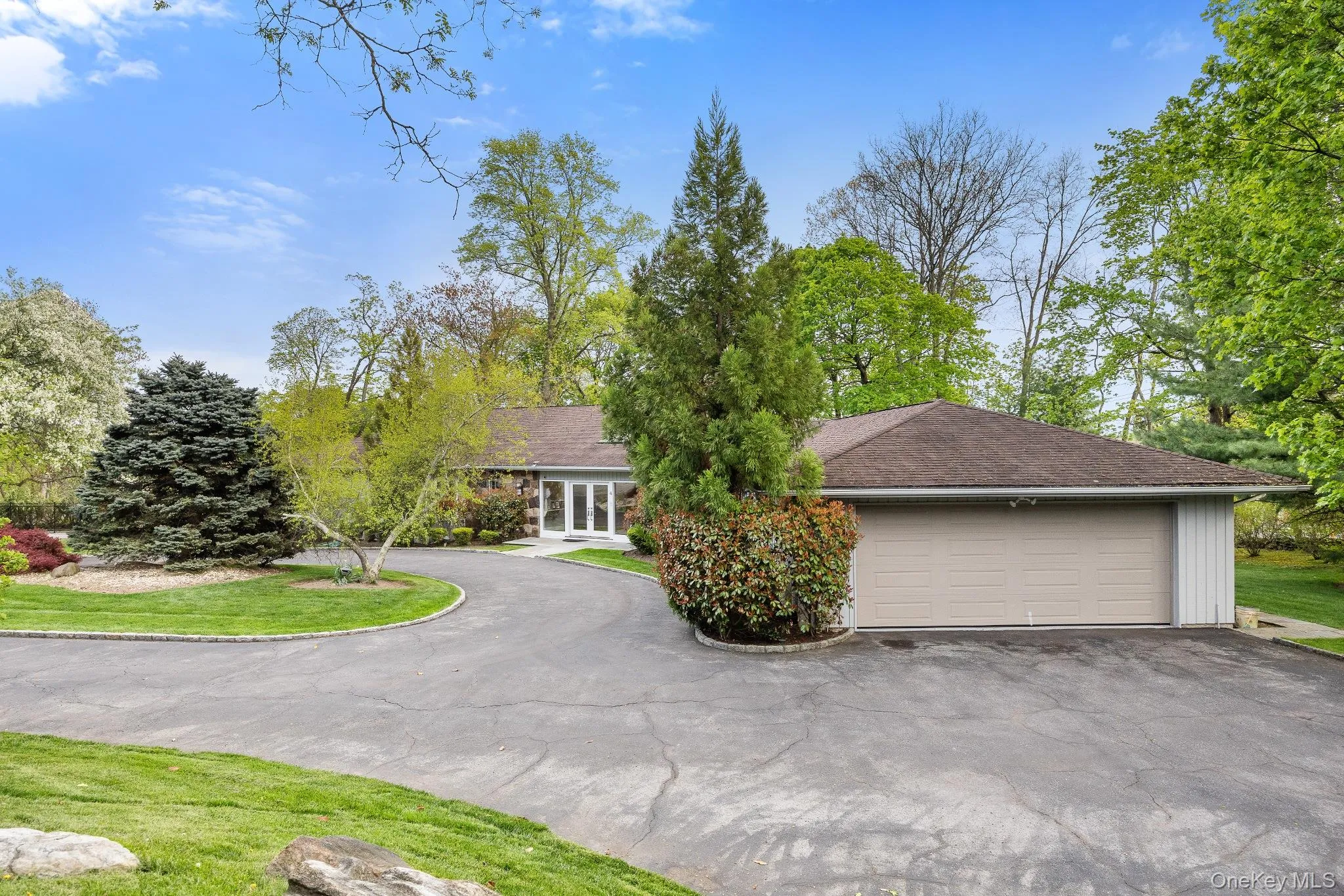 4 Mohican Trail, Scarsdale, NY, 5 Bedrooms Bedrooms, 14 Rooms Rooms,5 BathroomsBathrooms,Residential Lease,For Rent,Mohican,0,988711 4 Mohican Trail, Scarsdale, NY, 5 Bedrooms Bedrooms, 14 Rooms Rooms,5 BathroomsBathrooms,Residential Lease,For Rent,Mohican,0,988711